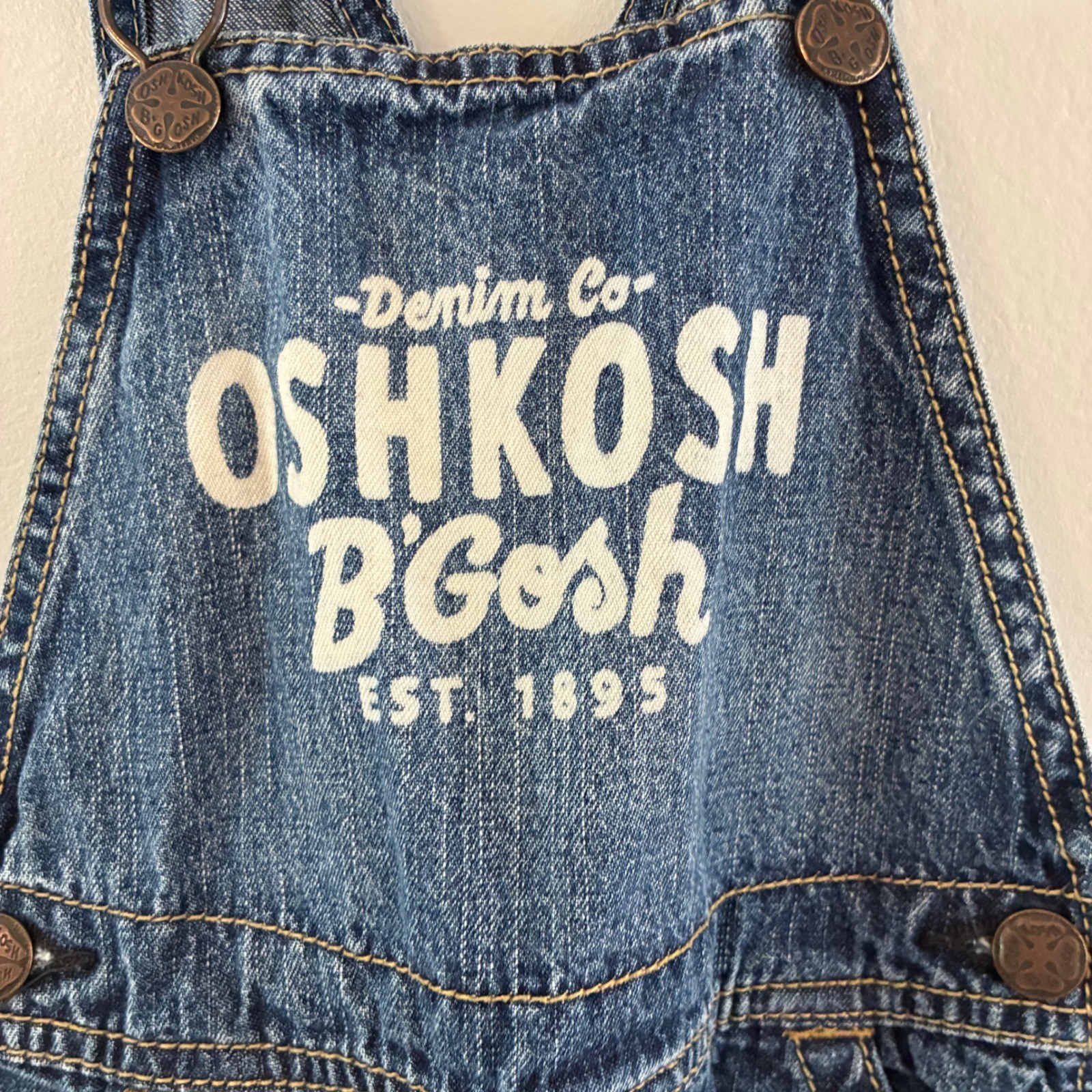 OshKosh B’gosh Overalls 2T Blue Denim Logo Graphic Carpenter Classic Heritage