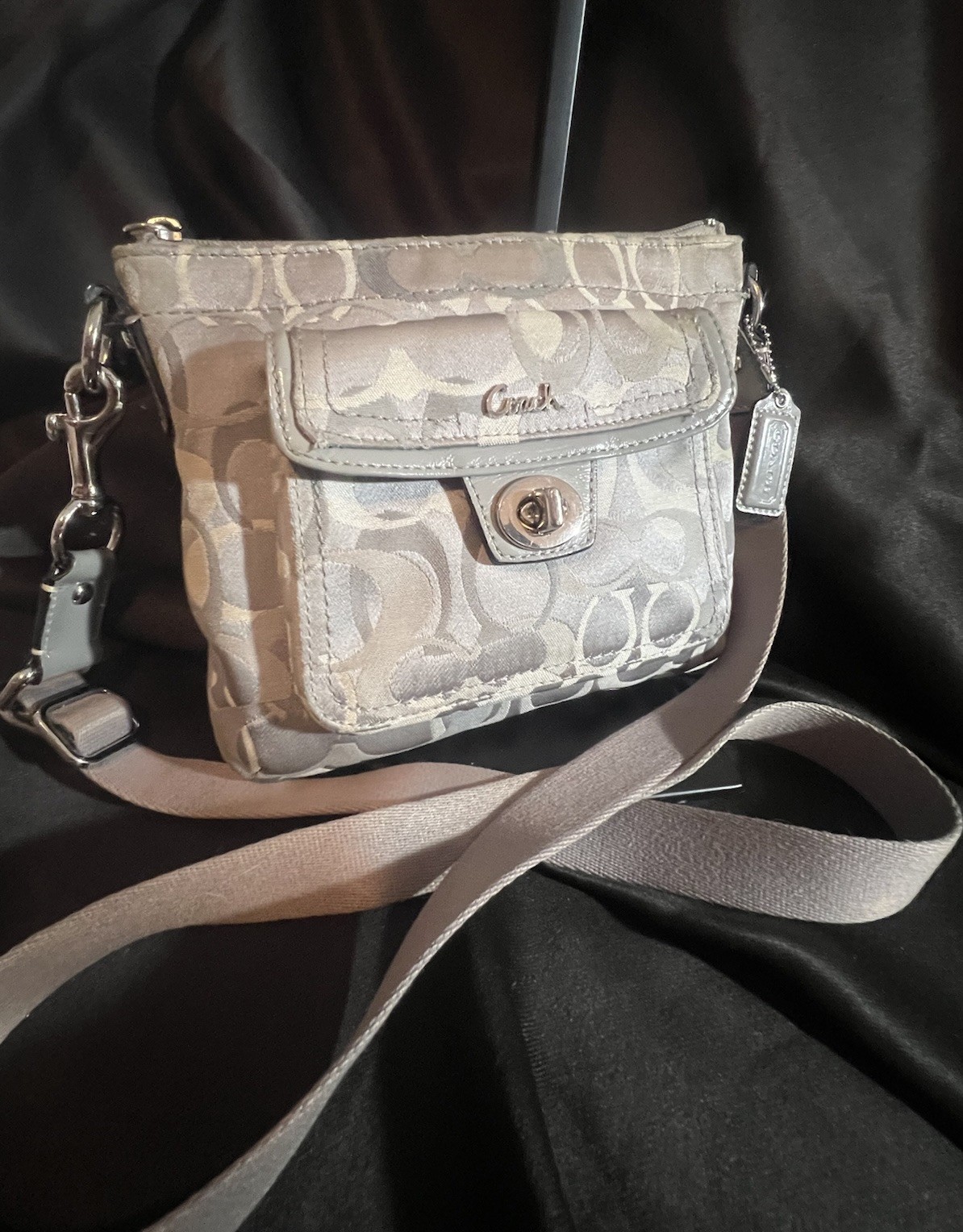 VTG COACH Penelope Signature Swingpack Crossbody~Ivory/Gray W/Silver Hardware