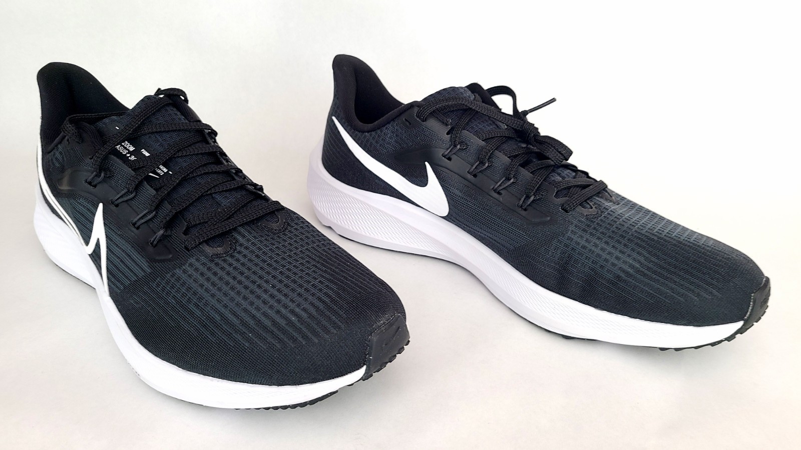 Nike Air Zoom Pegasus 39 Running Shoes Men’s Size 13 Black White DH4071-001 NEW