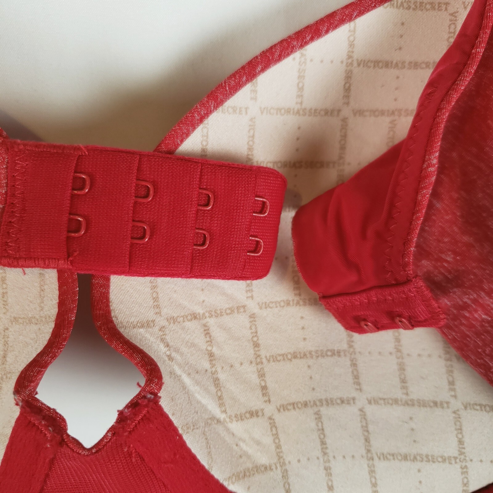 Victoria Secret Bra 34C Padded Perfect Coverage Underwire Multiway Straps Red
