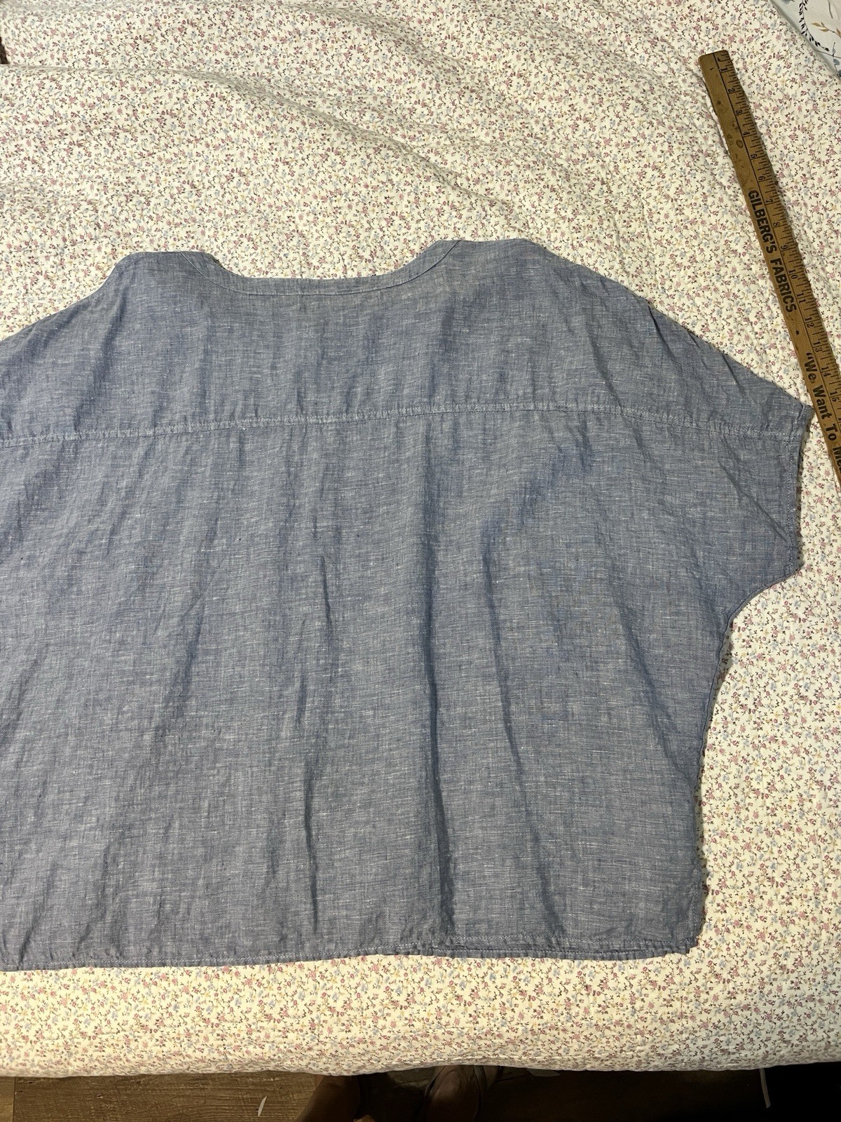 Tahari blue 100% linen button-up short sleeve blouse, relaxed, boxy size M