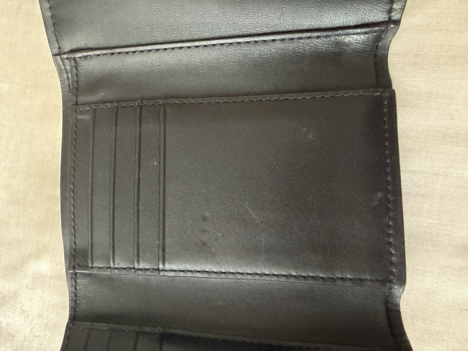 Tory Burch Miller Trifold Wallet Black Pebbled Leather Gold Hardware 79393