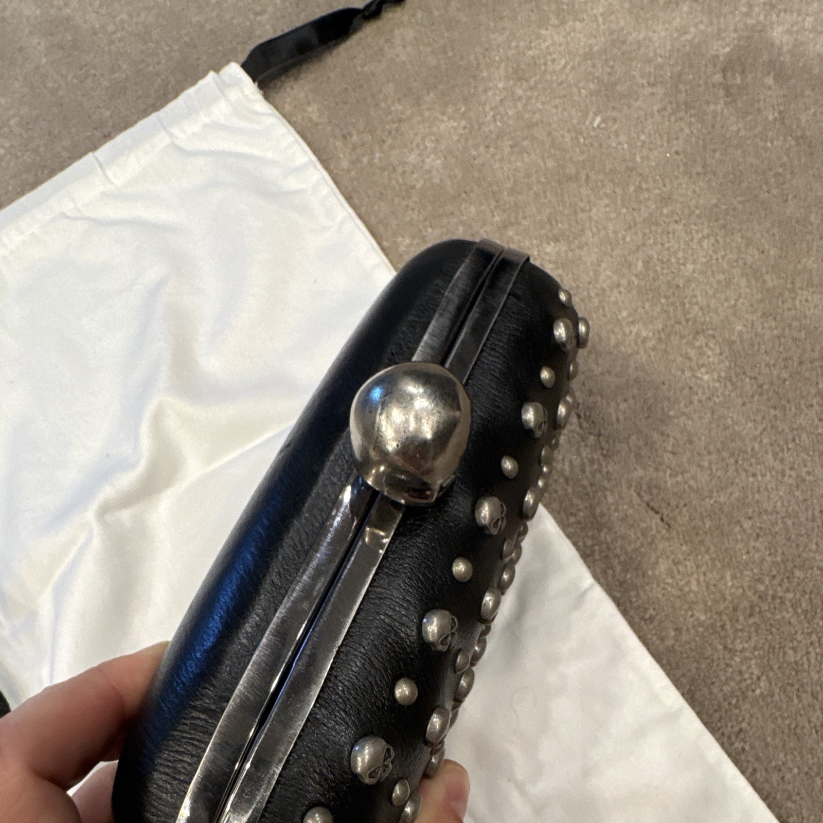 Harley-Davidson Black Studded Skull Clutch Clasp Closure Chain Strap w/ Dust Bag