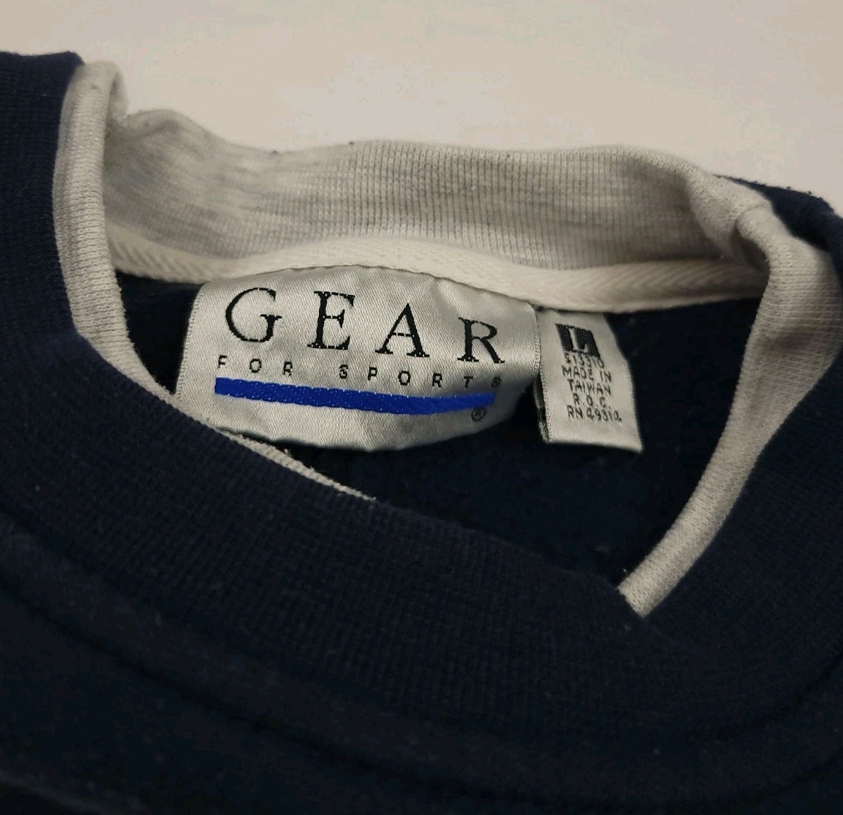 Vintage 90s Jays Sporting Goods Clare Michigan Print Sweatshirt Outdoor Nature