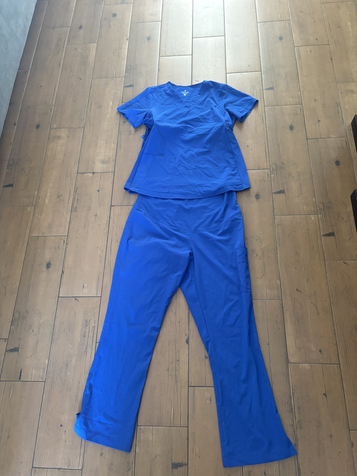Med Couture E-Z Flex Unisex Scrub Set Blue V-Neck Top & Pants Size M