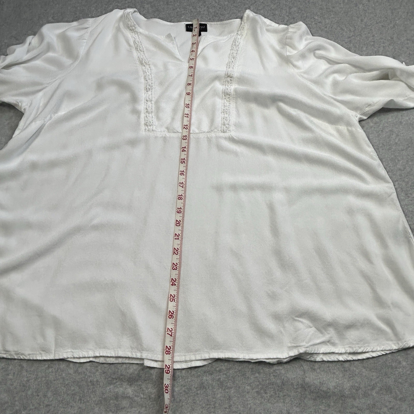 Lane Bryant Blouse Womens 28 White Tunic Split Neck Roll-Tab Sleeve Lace Detail