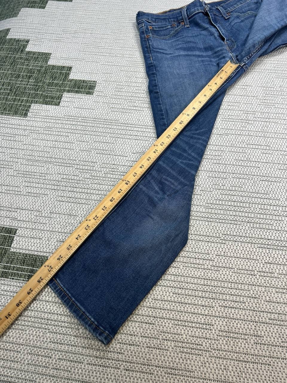 Levis 513 Slim Straight Jeans Mens 32 Blue Whiskered Denim Cotton Mid Rise 32×28