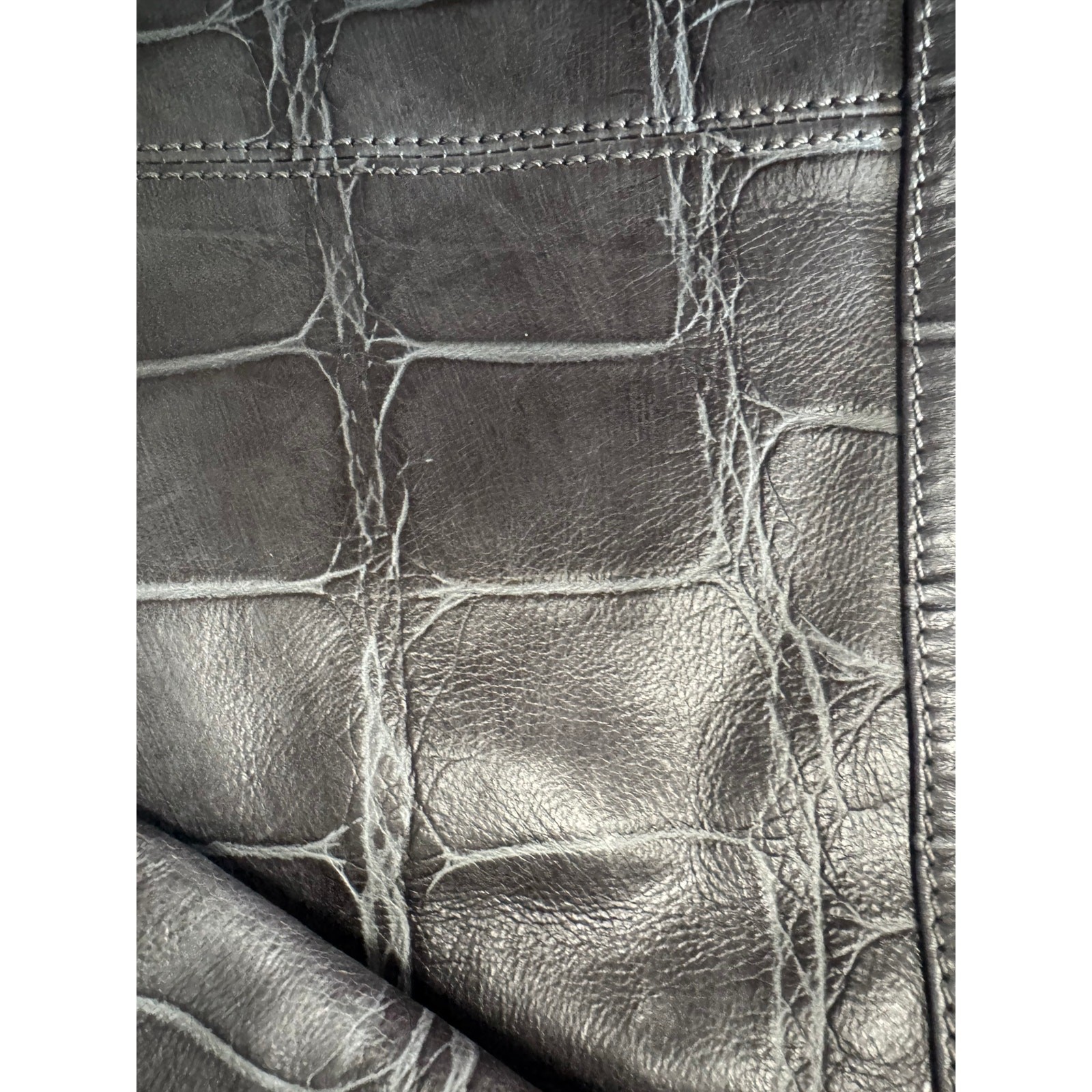 NWT VTG Y2K Club Monaco Grey Crocodile Embossed Clutch