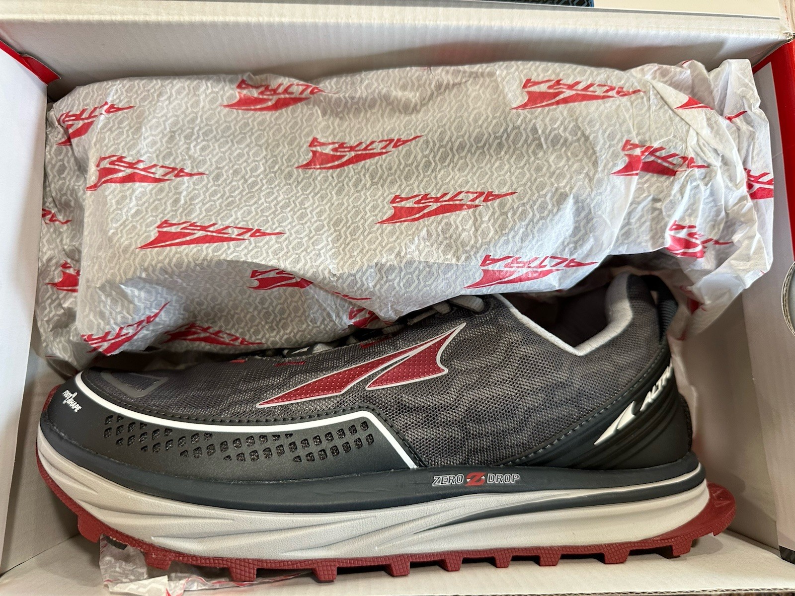 Altra Timp IQ Mens Size 8.5 Gray Red Zero Drop Foot Shape Atheltic Trail Shoes