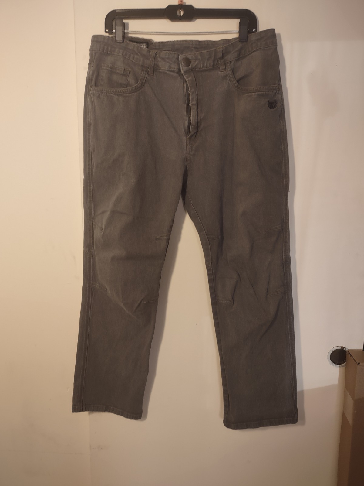 10.Deep Gray Men’s Cargo Pants Straight Leg tactical HeavyMultiple Cargo Pockets