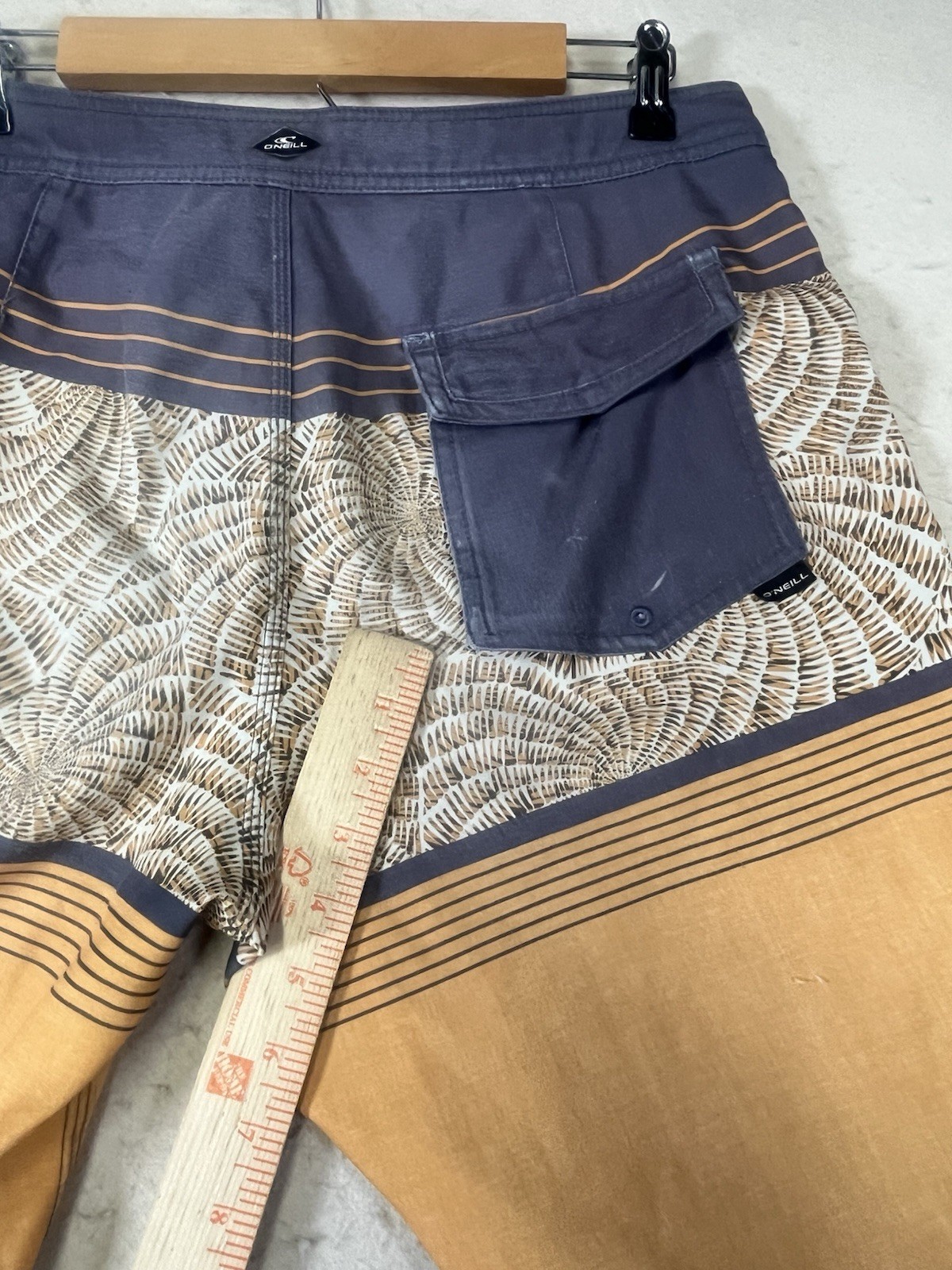 O’Neill Shorts Mens 31 Orange Tan Black Stripes Block Swimwear Boardshorts Pics