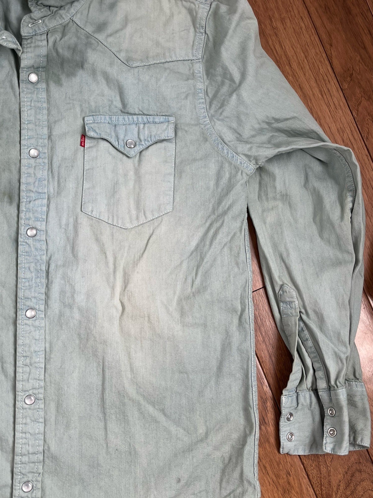 Lot 2 Levi’s Sawtooth Western Shirts Pearl Snap Denim Wash Color Transfer Grunge