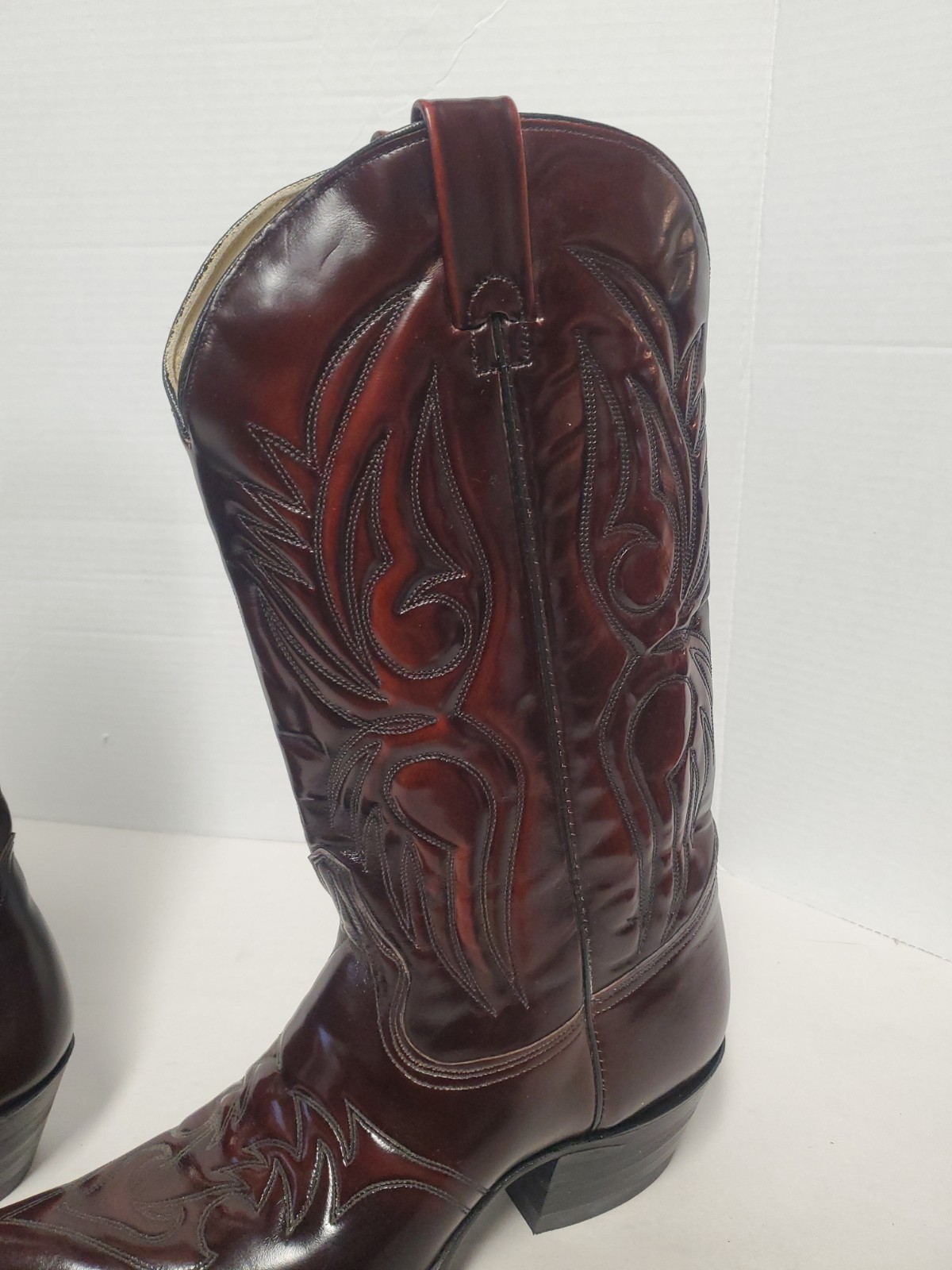Gorgeous J. Chisholm Western Cherry Brown Red Leather Cowboy Mens Boot 10B VNTG