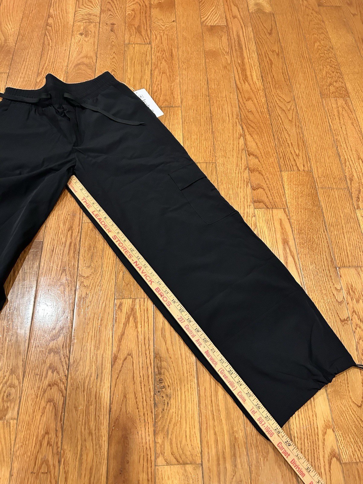 Isabella Active Wear Black Cargo Pants S Wide Leg Cinched Parachute Joggers