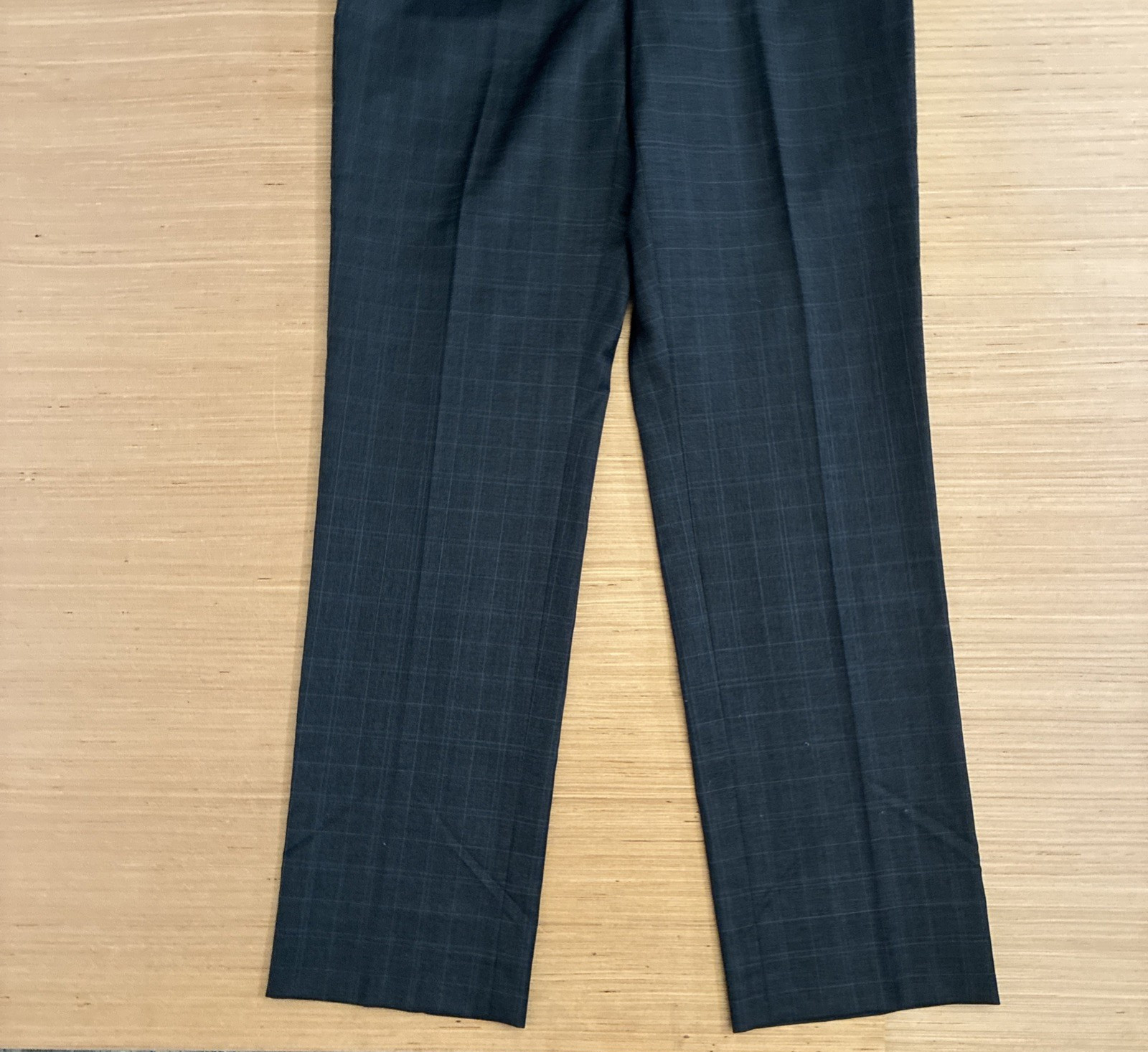 Tommy Hilfiger Men’s Size 32×32 Tailored Trim Fit 100% Worsted Wool Pants