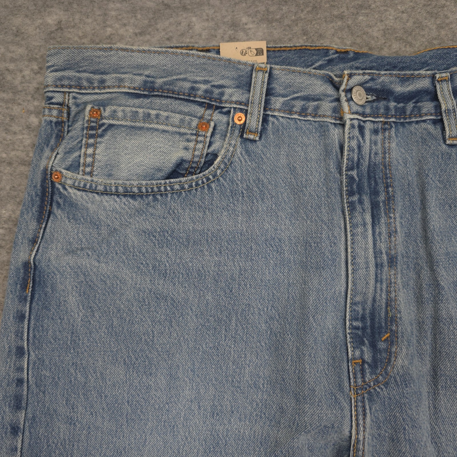 NEW Levi’s 565 ‘97 Loose Straight Jeans Mens 38×30 Blue Lt Wash Denim Baggy NWT
