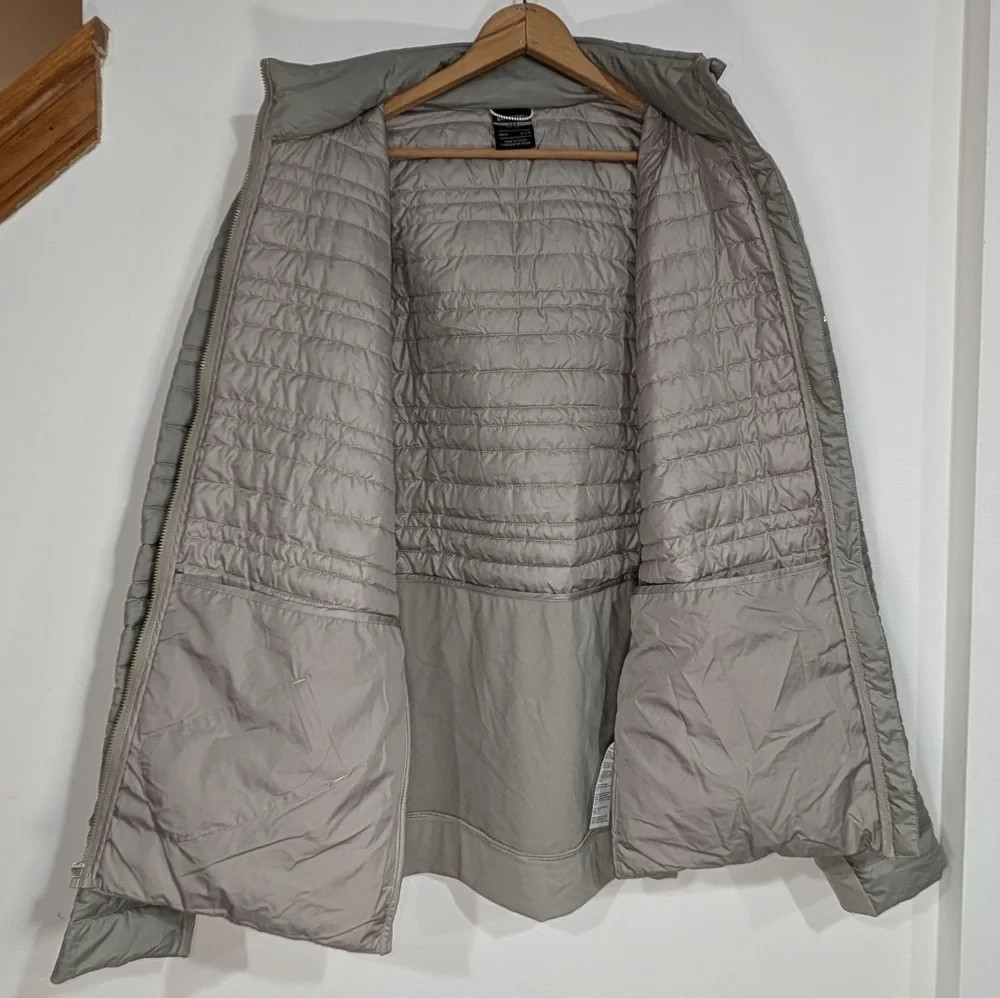 NWOT Saucony Men’s XL Hurricane Insulated Taupe Puffer Zip Up Jacket Hooded