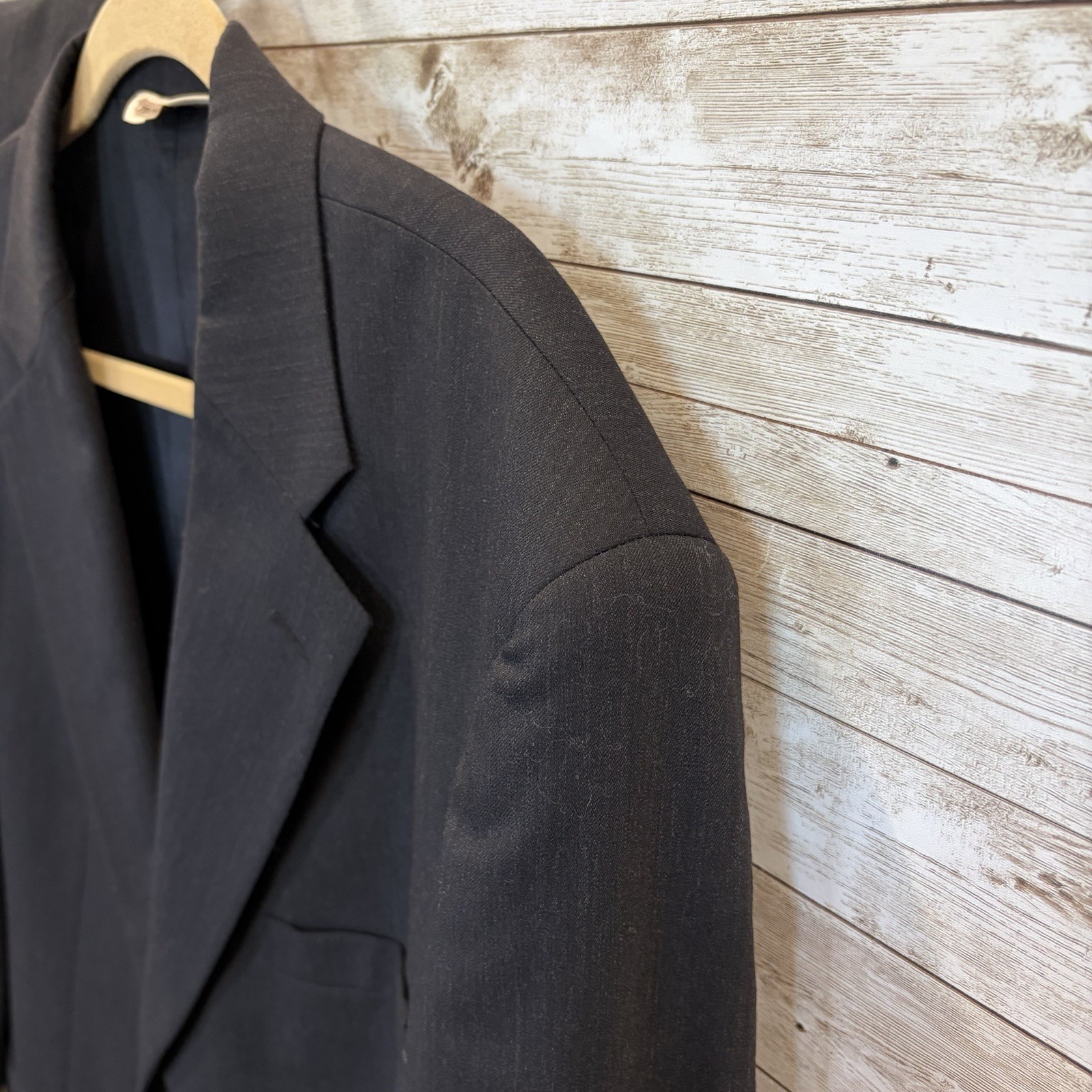 Vtg Pronto Uomo Mens 46R Suit 100% Wool Black 2 Button Ventless Pleated 41×27.5