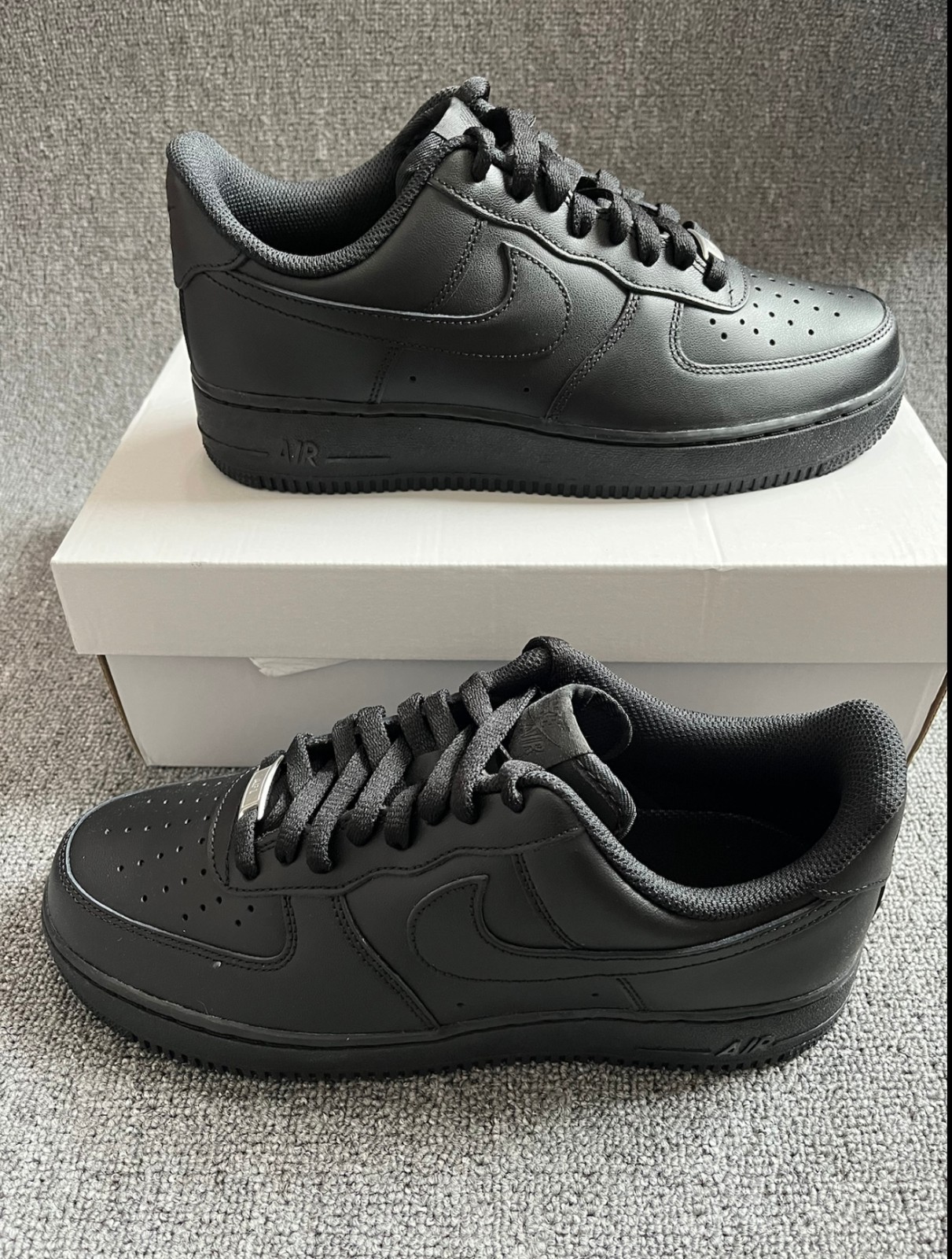 Nike Air Force 1’07 Low Triple Black Leather Low Top Men’s Sneaker