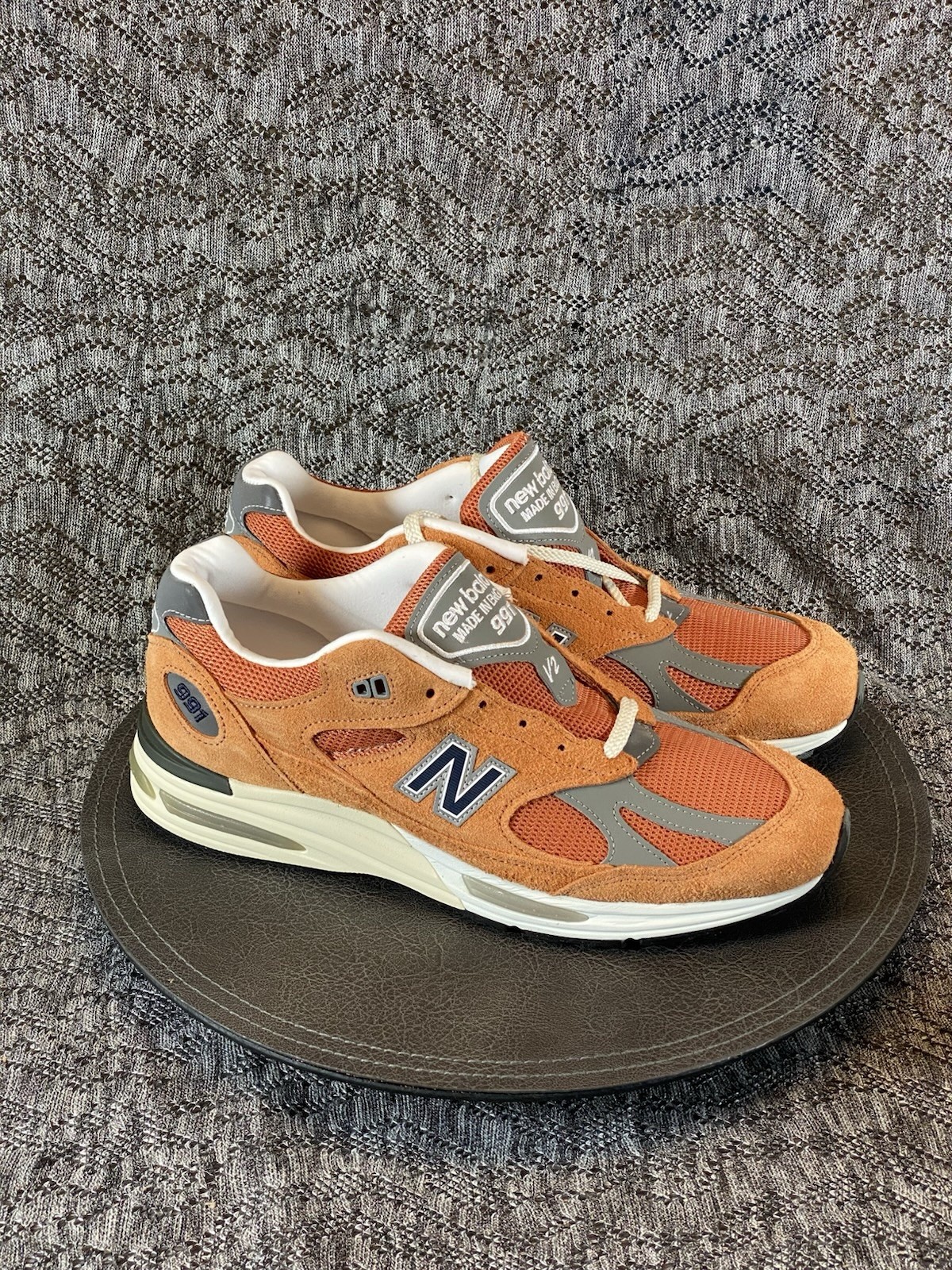 New Balance 991v2 Made in England Sneaker Men’s Size 8 Gold earth U9910V2