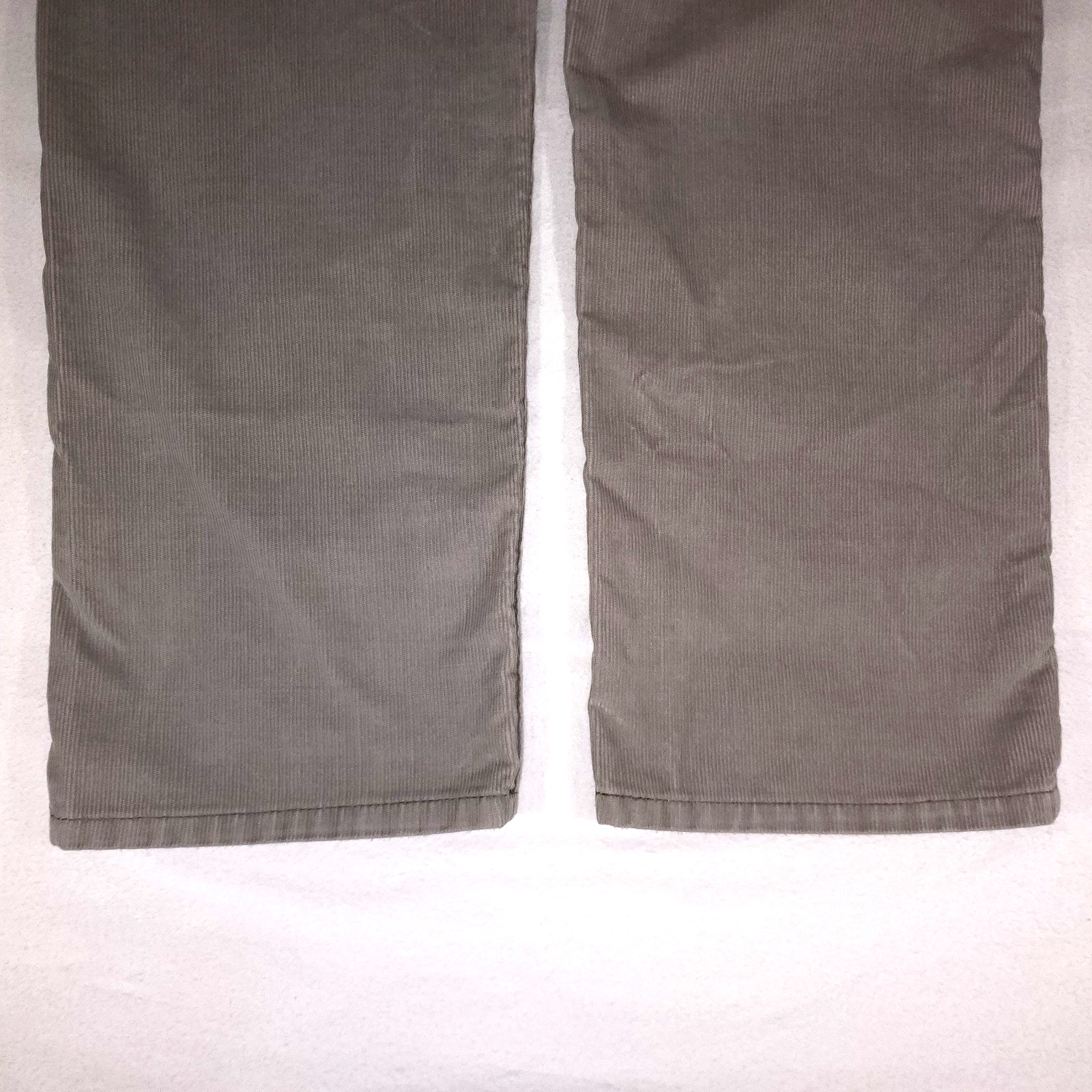 Levi’s 559 Khaki Gray Corduroy 30×32 Mens Relaxed Straight Leg Y2K ~ Light Wear