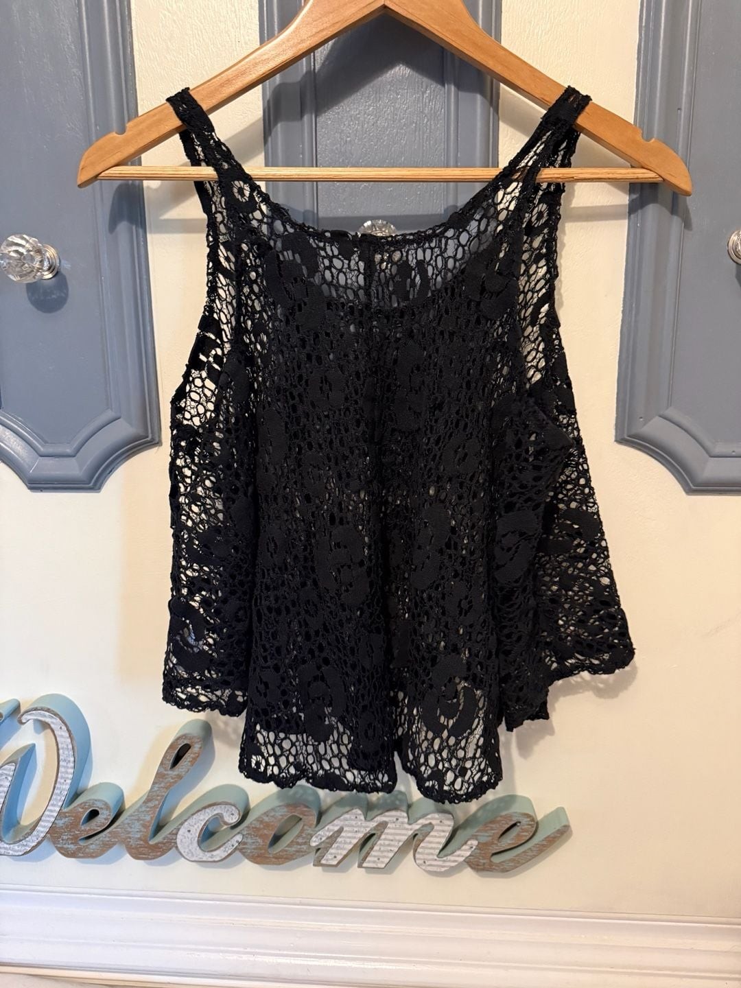 Vintage Havana Black Crochet Sleeveless Flowy Tank Top