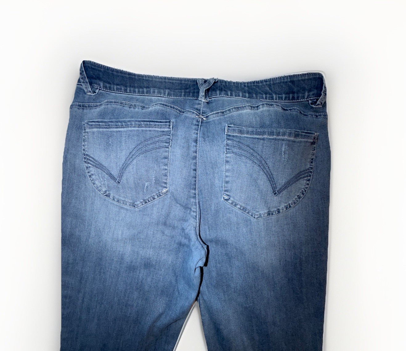 Democracy “Ab”Technology Straight Leg Ankle Jeans Raw Hem Women’s Size 16
