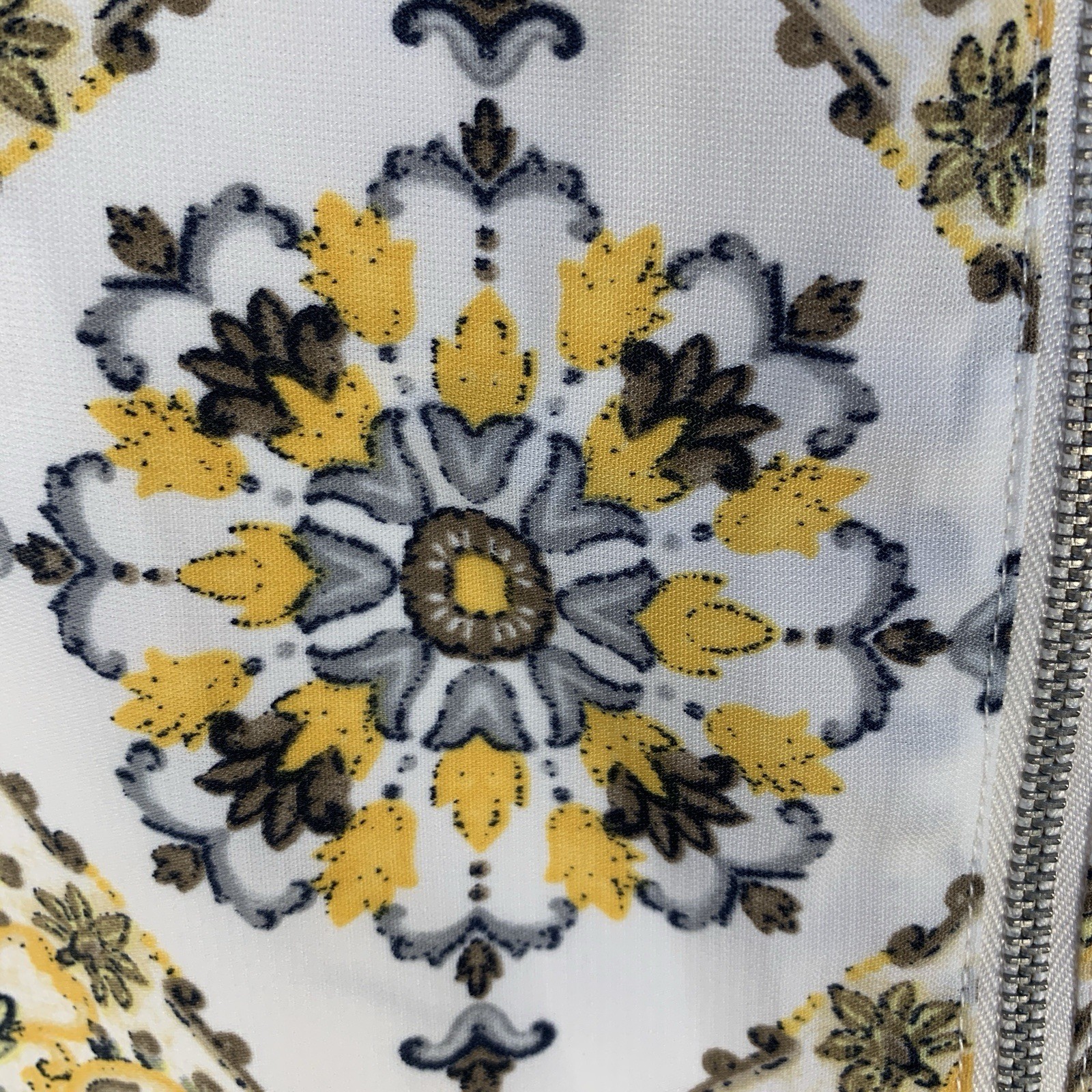 Dandy Lion Yellow, Medallion Floral Tile Print Shift Dress Size SM Short Sleeve