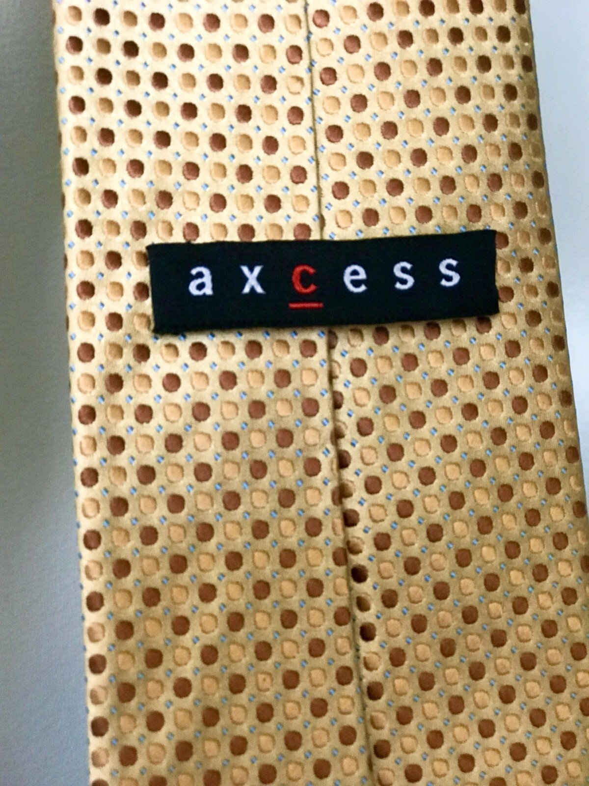 Men Tie Axcess A Handmade Neck Tie 100% Silk, Excellent Condition