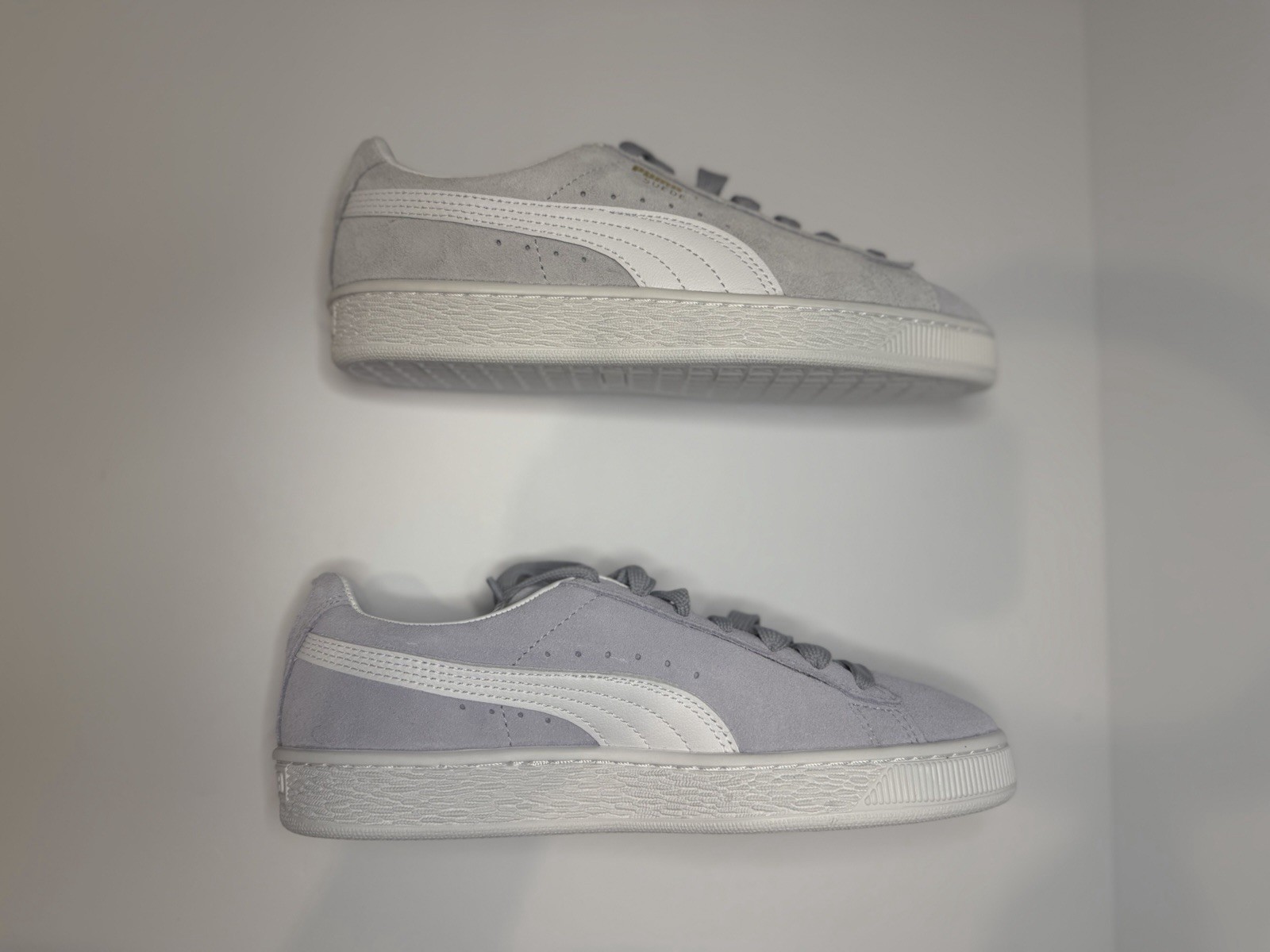 PUMA Suede unisex’s Low Top Lace-Up Suede Sneakers Gray/White Rubber Sole