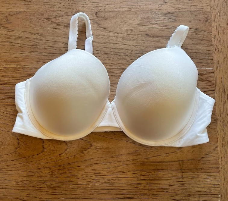 Victoria’s Secret White Solid 40DD Body By Victoria Perfect Shape Push Up Bra VS