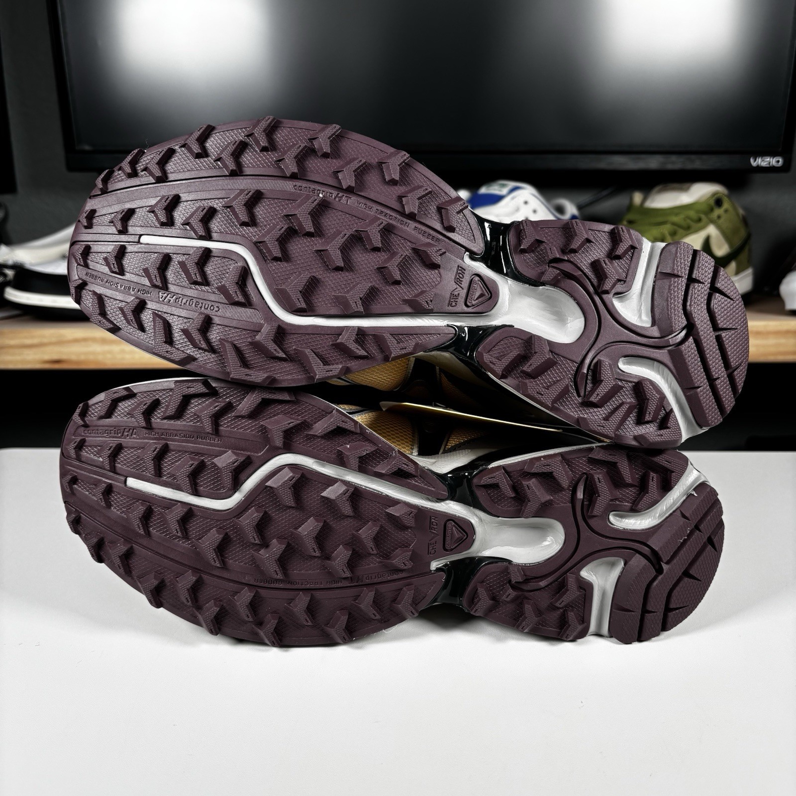 Sz 9 Salomon XT-Whisper Dark Gull Gray Sahara Sun Huckleberry *SAMPLE*