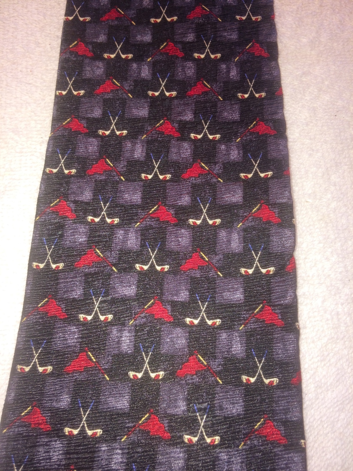 NICKLAUSE MENS TIE CHARCOAL GRAY RED AND BLACK GOLF 3.75 X 56