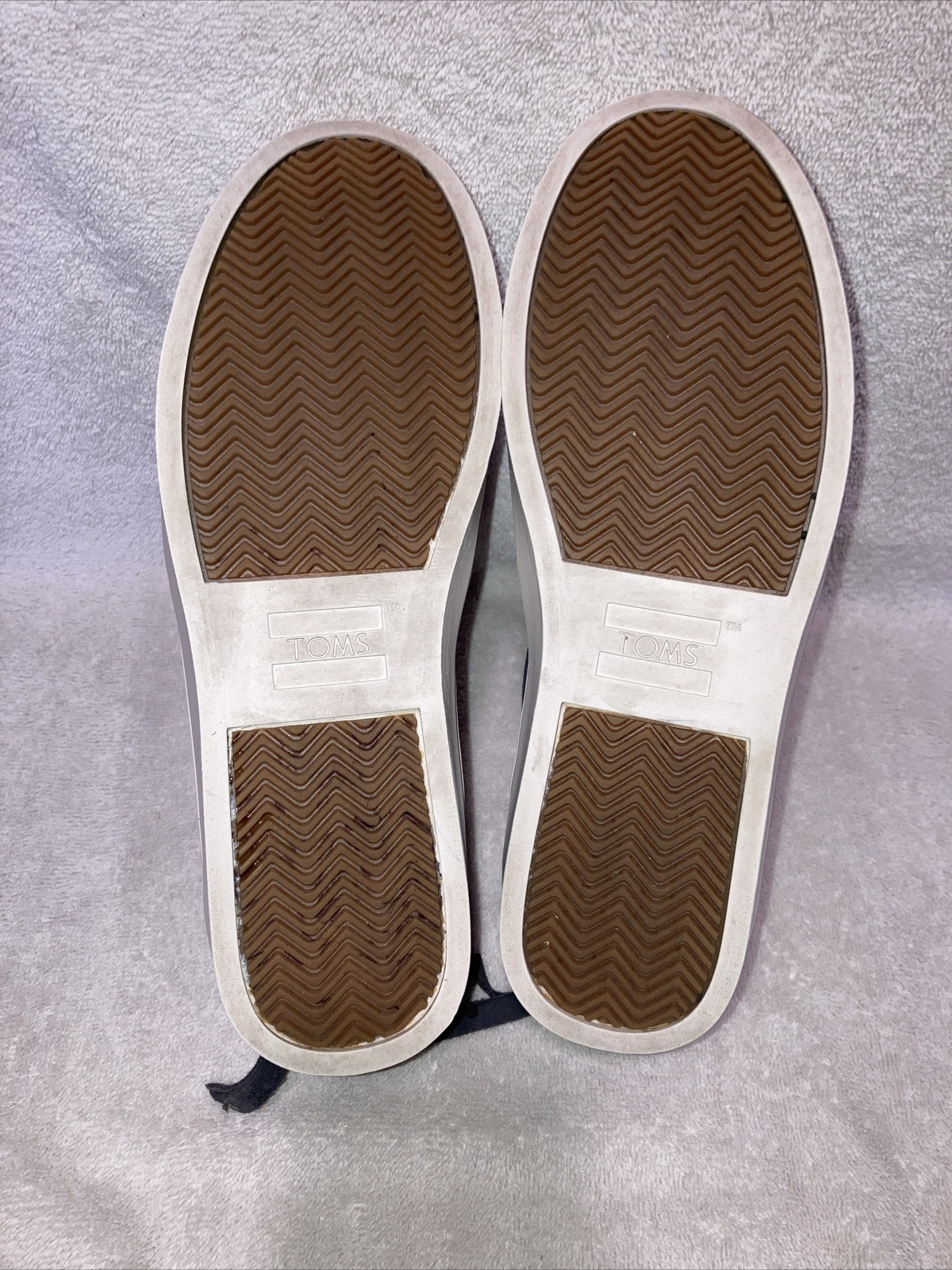 Toms Paxton Forged Iron Gray Zip Hi Top Moccasin Sneakers Suede Faux Fur W Sz 8