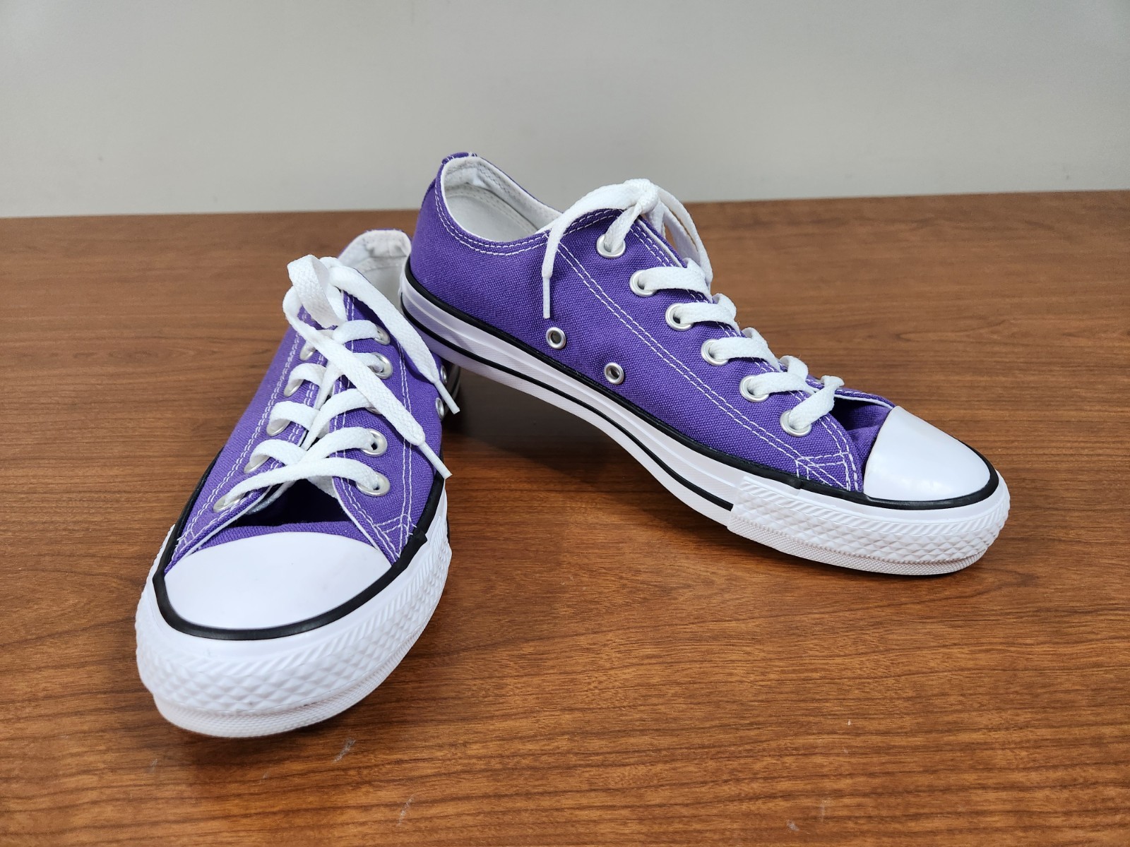 Converse Chuck Taylor All Star Low Electric Purple Shoes 137837F Men 5 Women 7