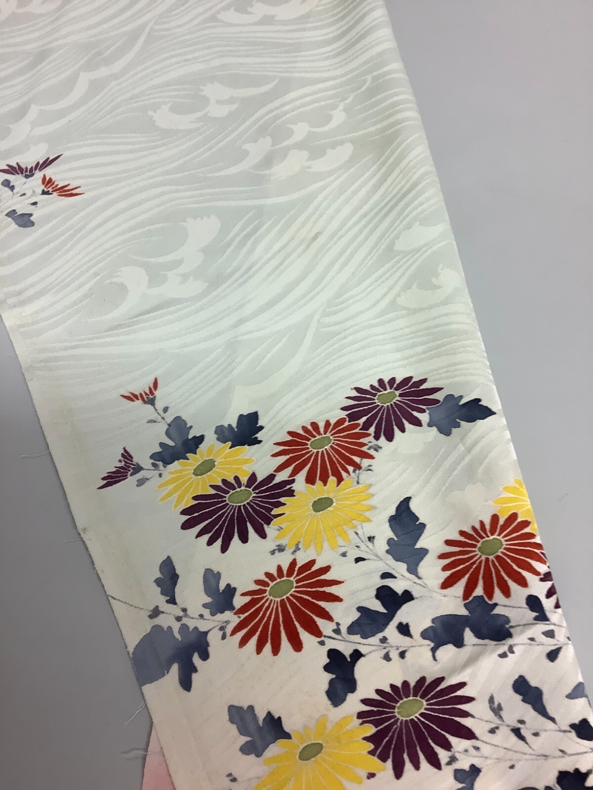 Japanese Vintage Kimono Fabric cloth Boro Light green Flower Dirt 49.6×13.7in