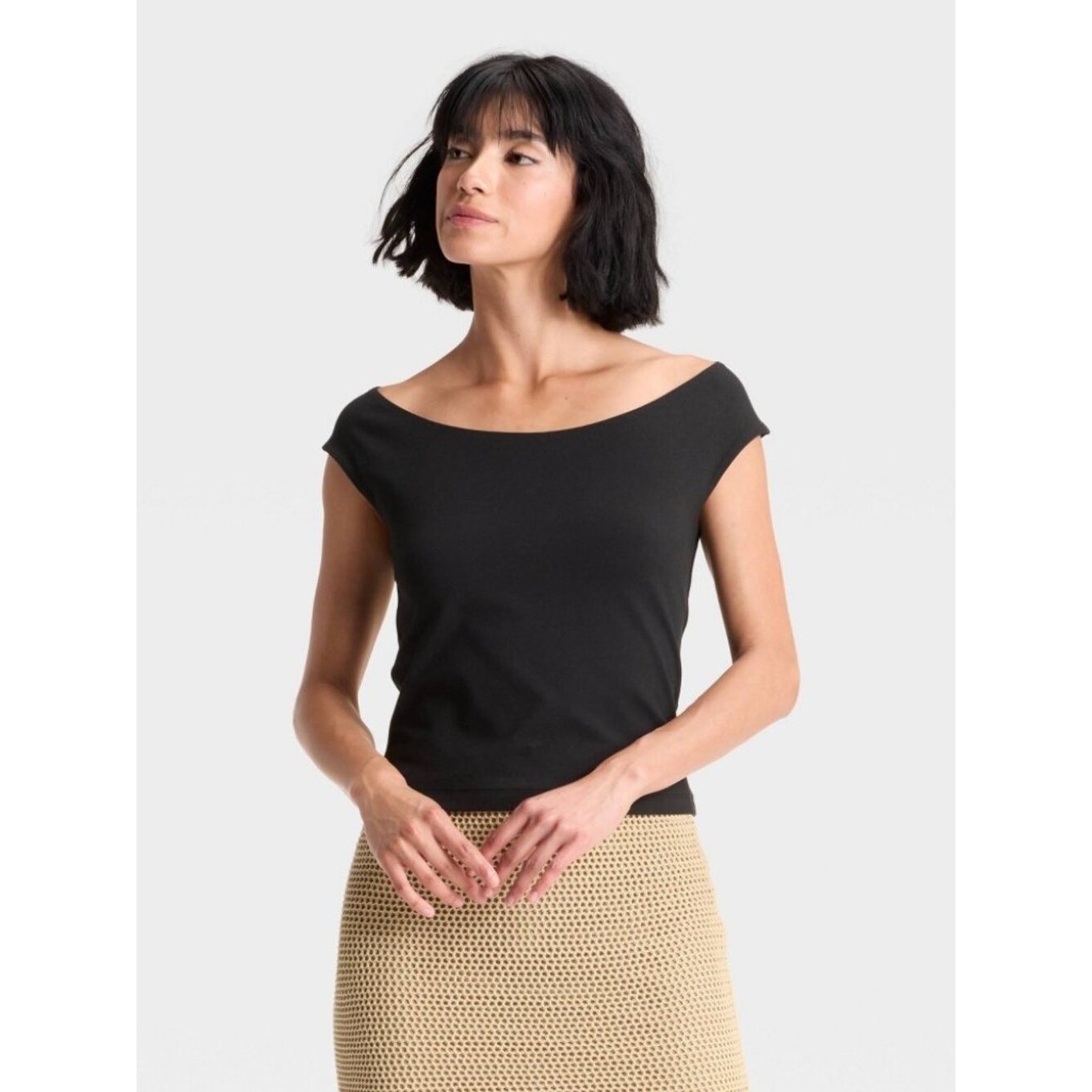 Women’s Slim Fit Short Sleeve Off the Shoulder Top – a New Day Black L
