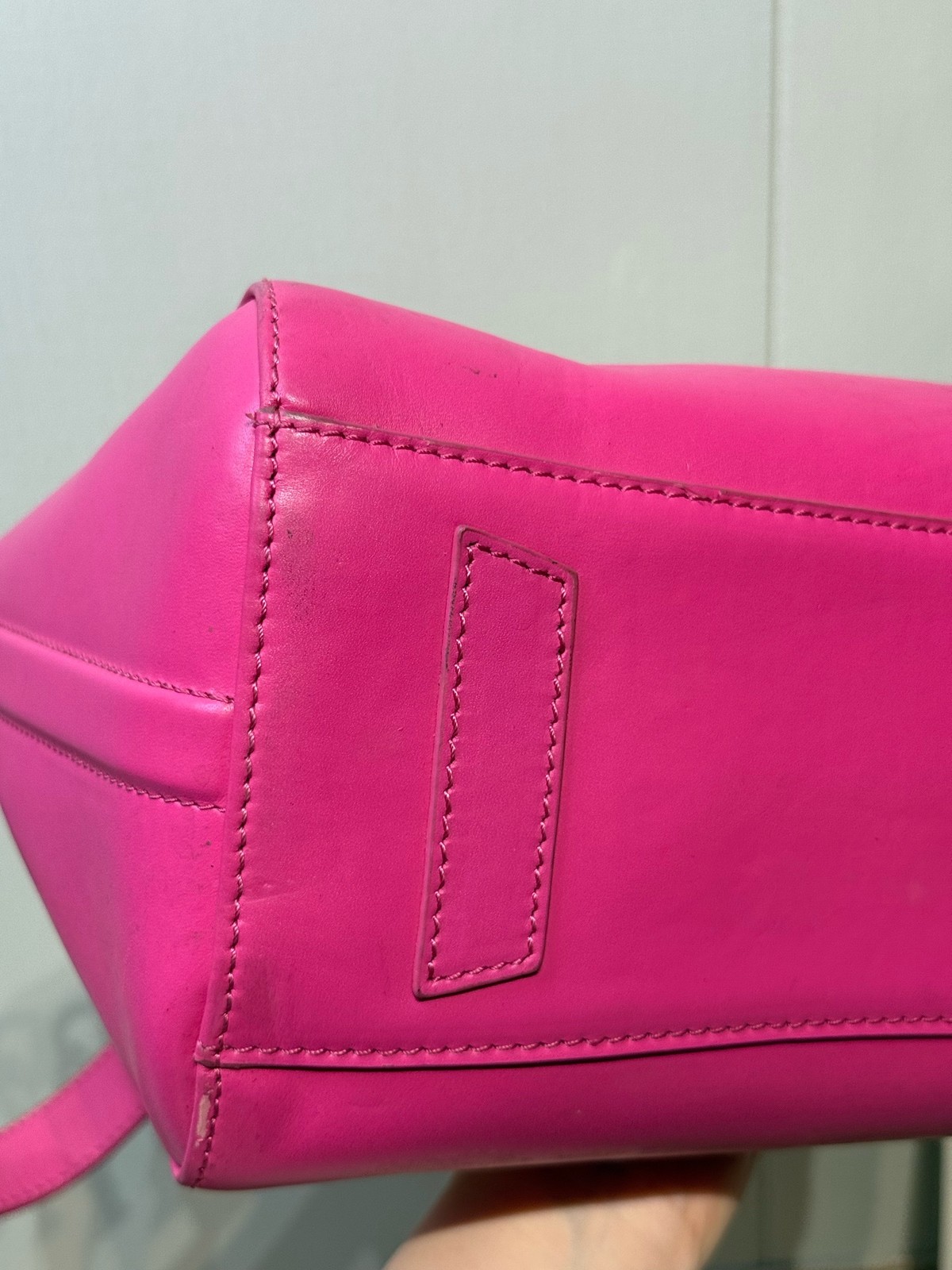Givenchy Pre-Owned Authentic Shoulder Bag Pink 28*24*16 Free Tracked Shipping