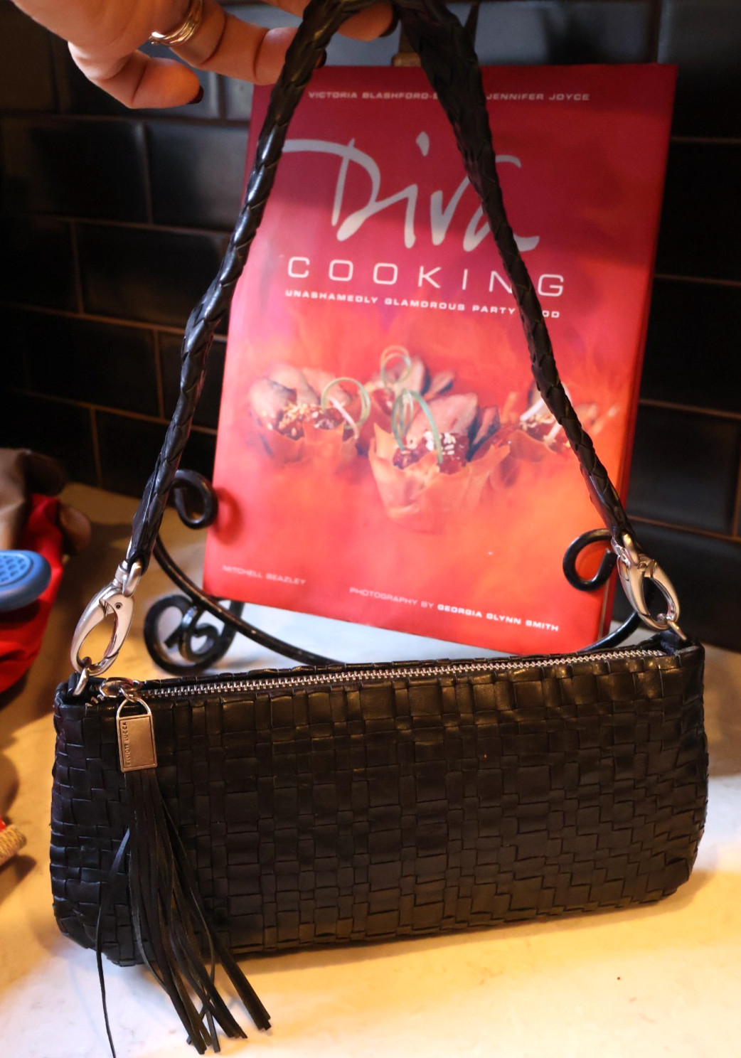 EXCELLENT WOVEN Elliott Lucca BLACK Leather Handbag Purse SHOULDER CLUTCH 11″X5″