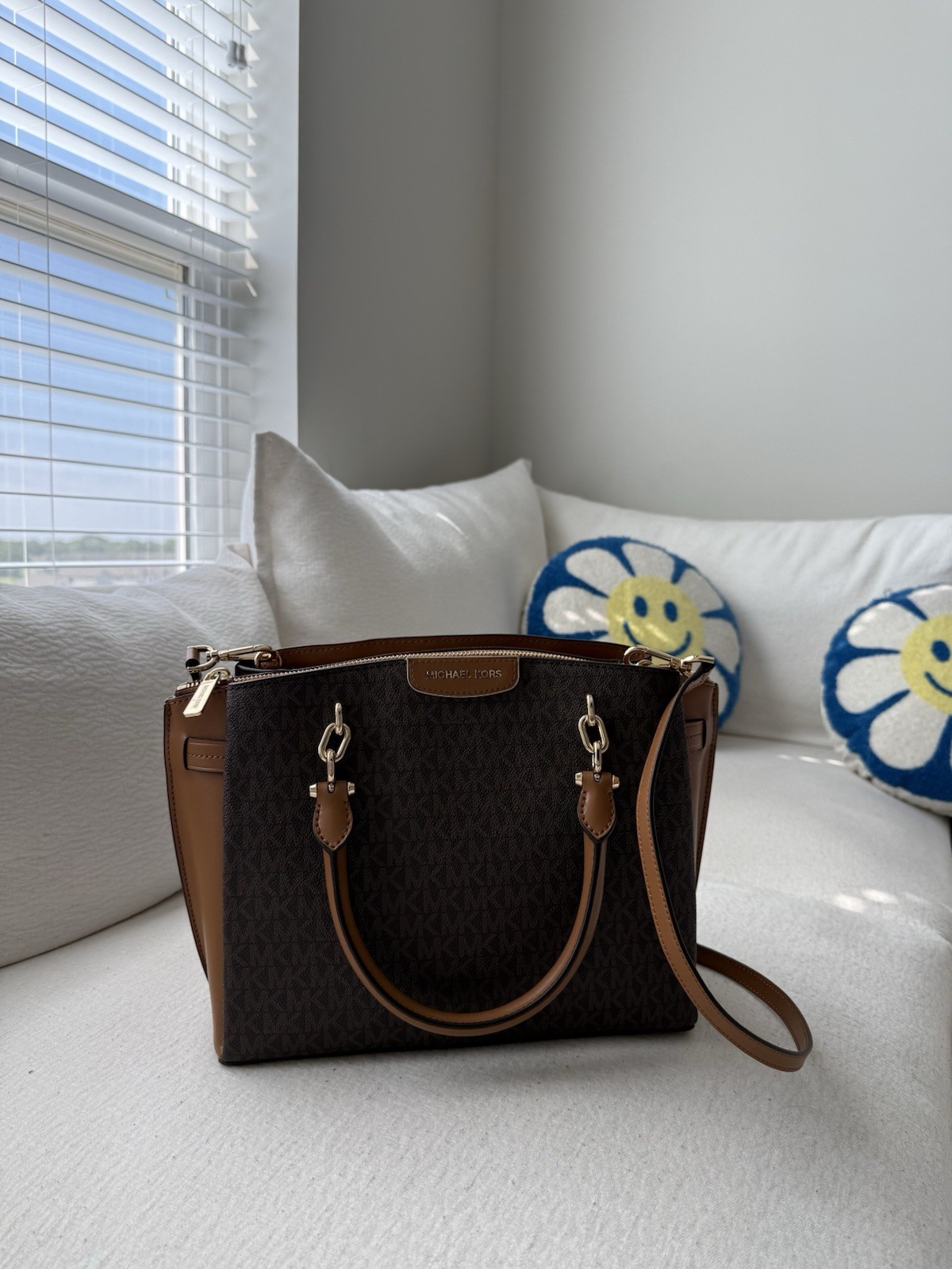 ✨Michael Kors Rochelle Satchel Bag Triple Compartment with Removable Strap