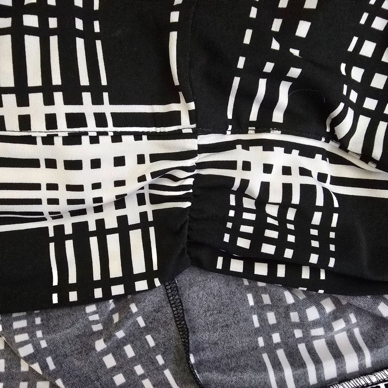 V-Neck Black and White Plaid Blouse 26/28 (EUC)