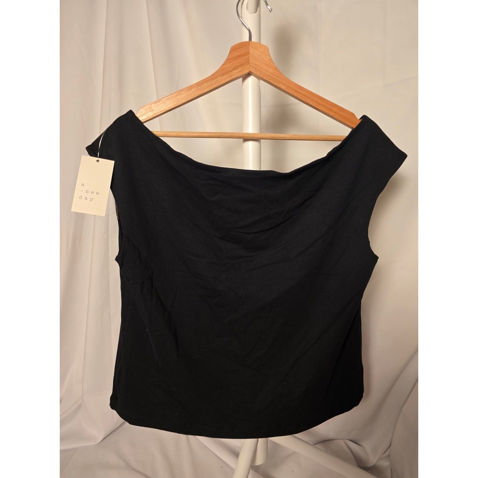 Women’s Slim Fit Short Sleeve Off the Shoulder Top – a New Day Black L