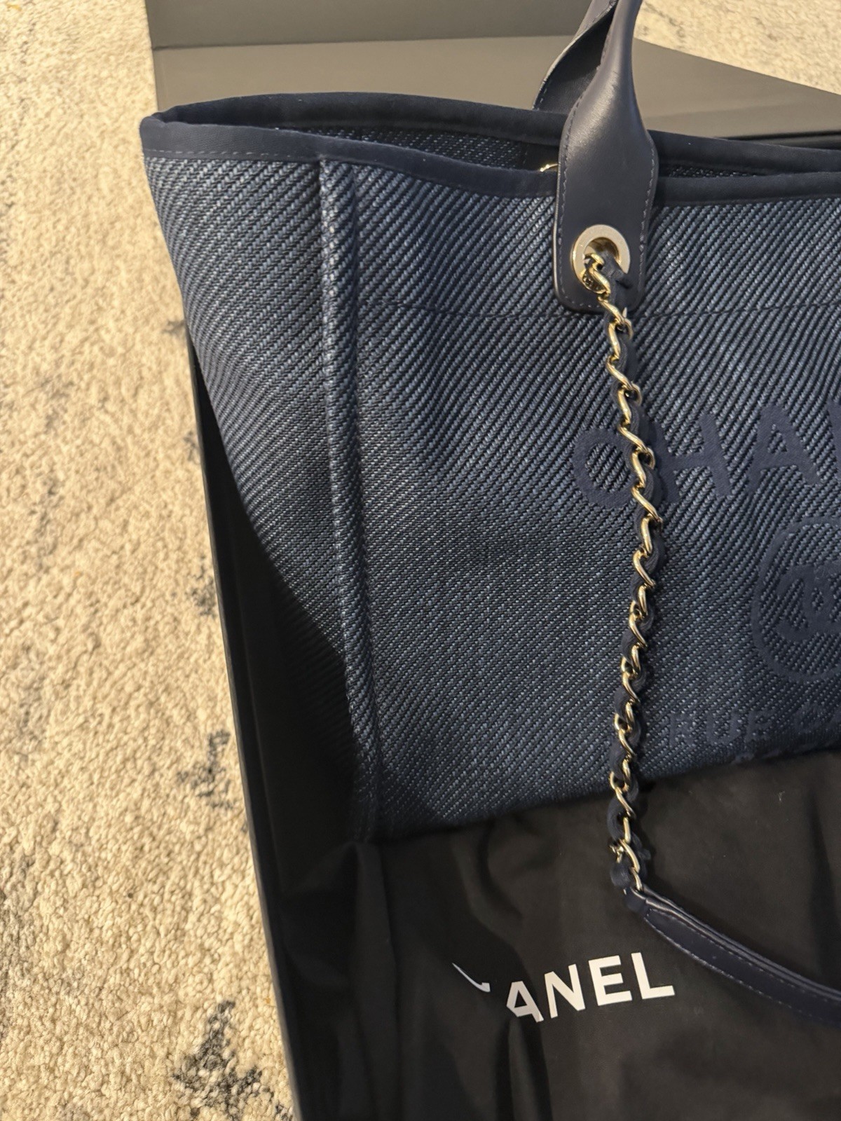 Chanel Deauville Tote (medium) 🩵