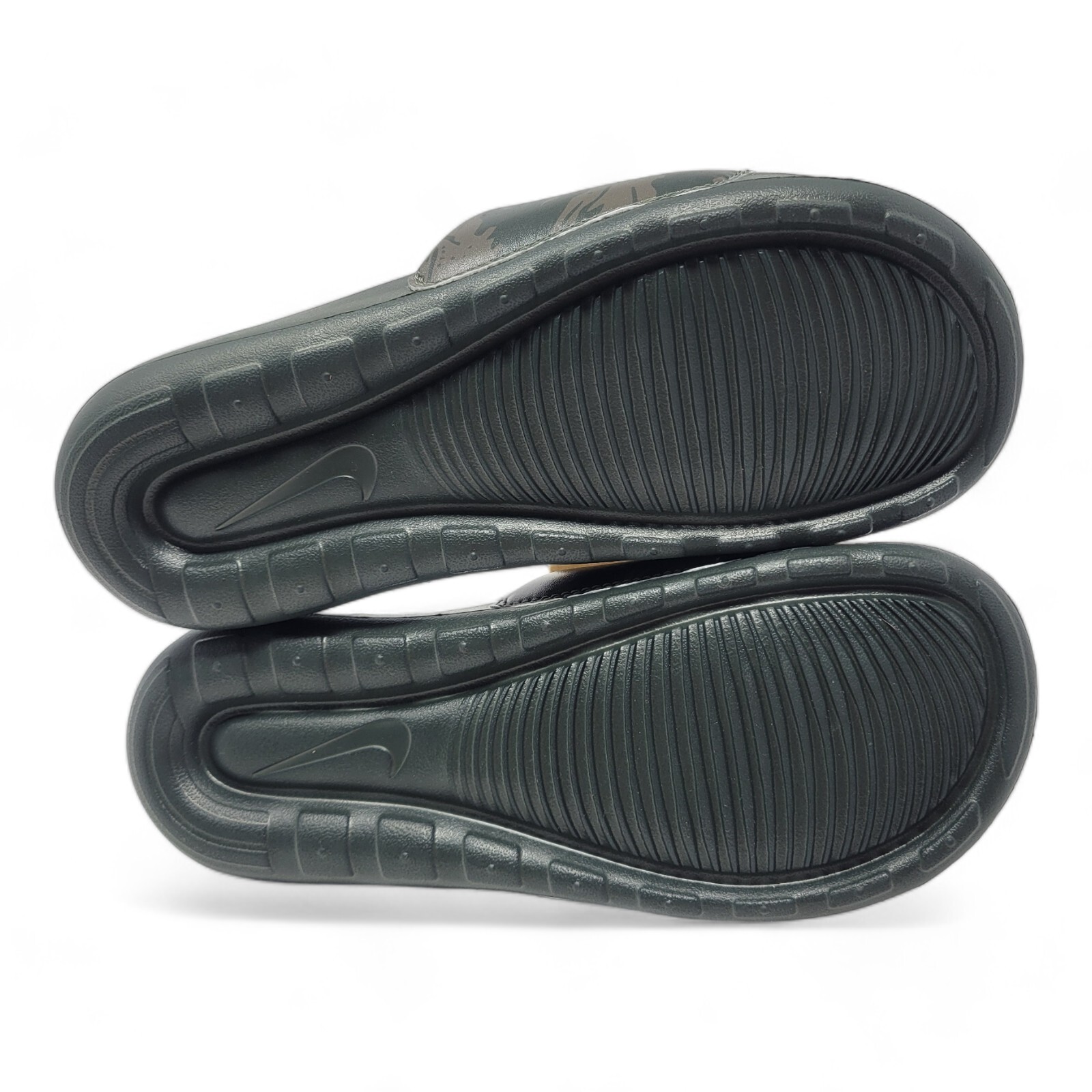 Nike Victori One Athletic Slides Men’s Sizes 7 or 8 Olive Stone Sport Sandals