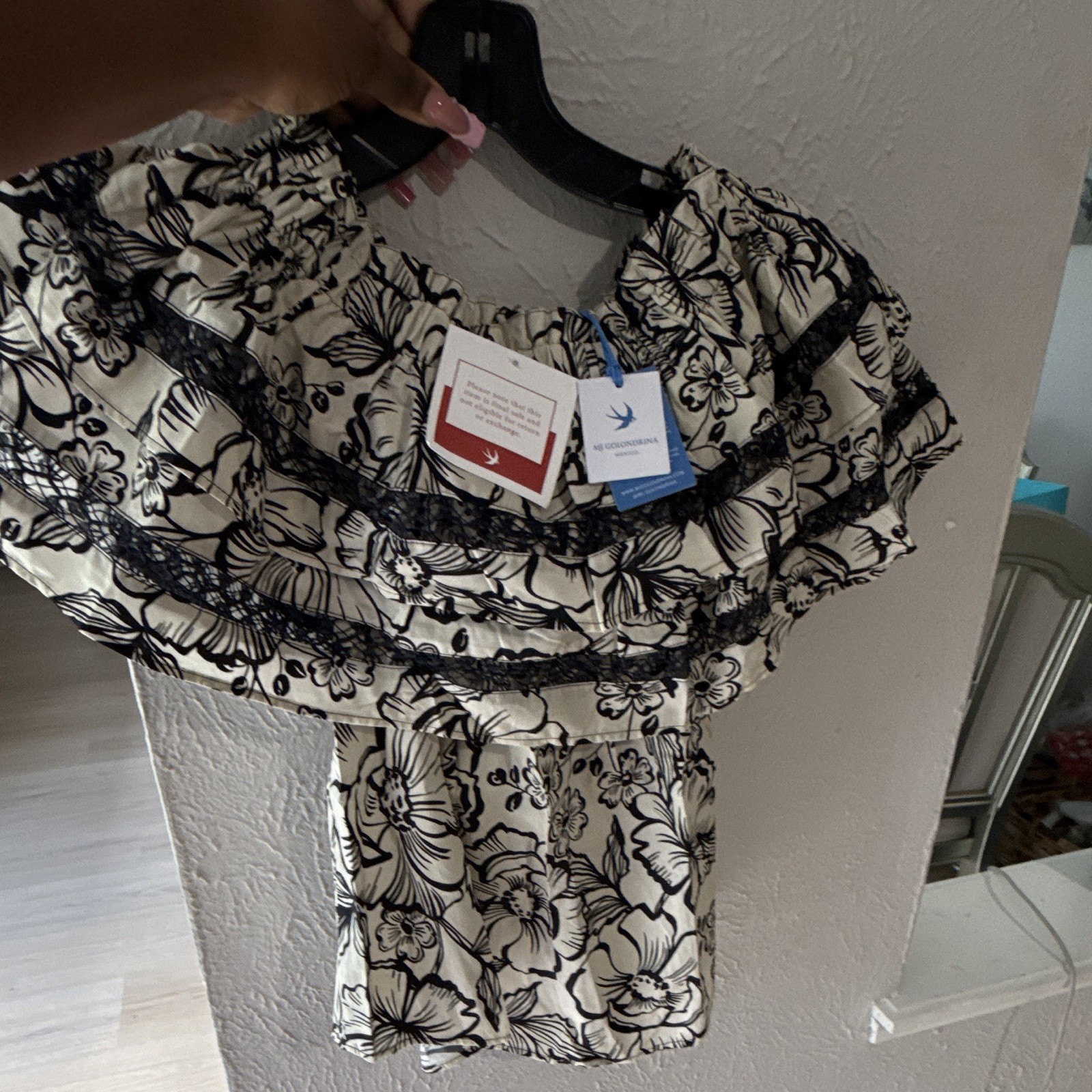 Mi Golondrina Maternity XS Off-Shoulder Floral Ruffle Lace Cotton Blouse