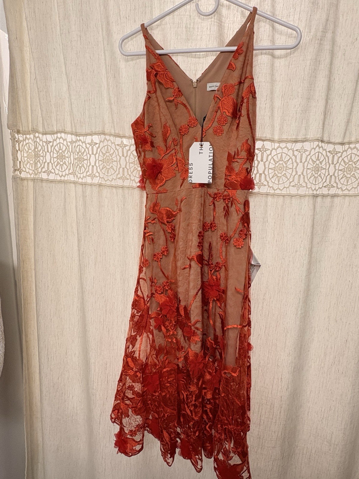 Dress the Population Audrey Red/Beige Floral Embroidered V-Neck Midi Dress S NWT