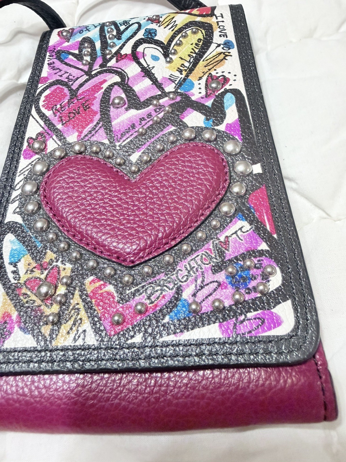 Brighton The Art Of Love Phone Organizer Bag Wallet Purse Hearts ❤️