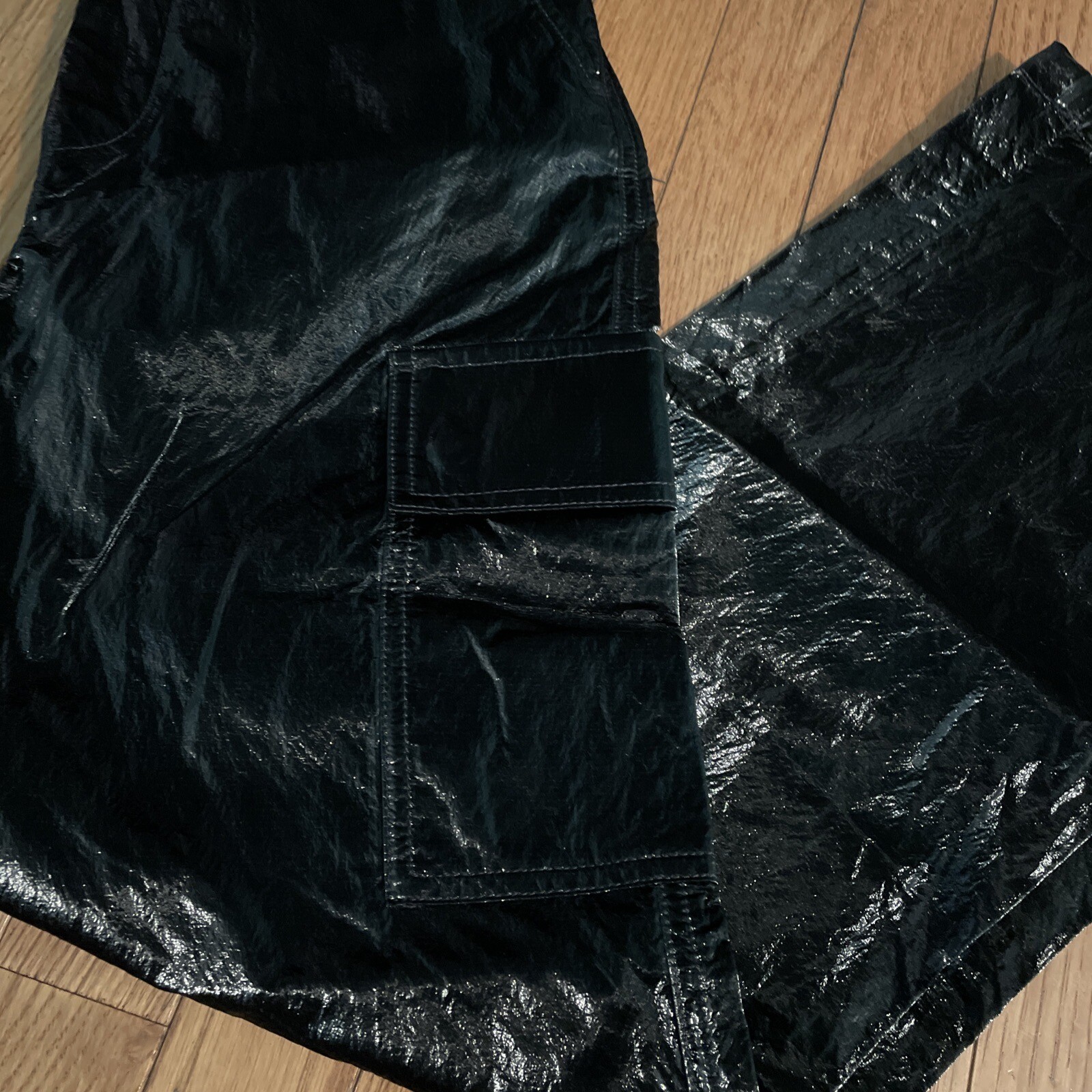 Good American The Paper Cargo Patent Faux Leather Pant Size 2 Med Black $170