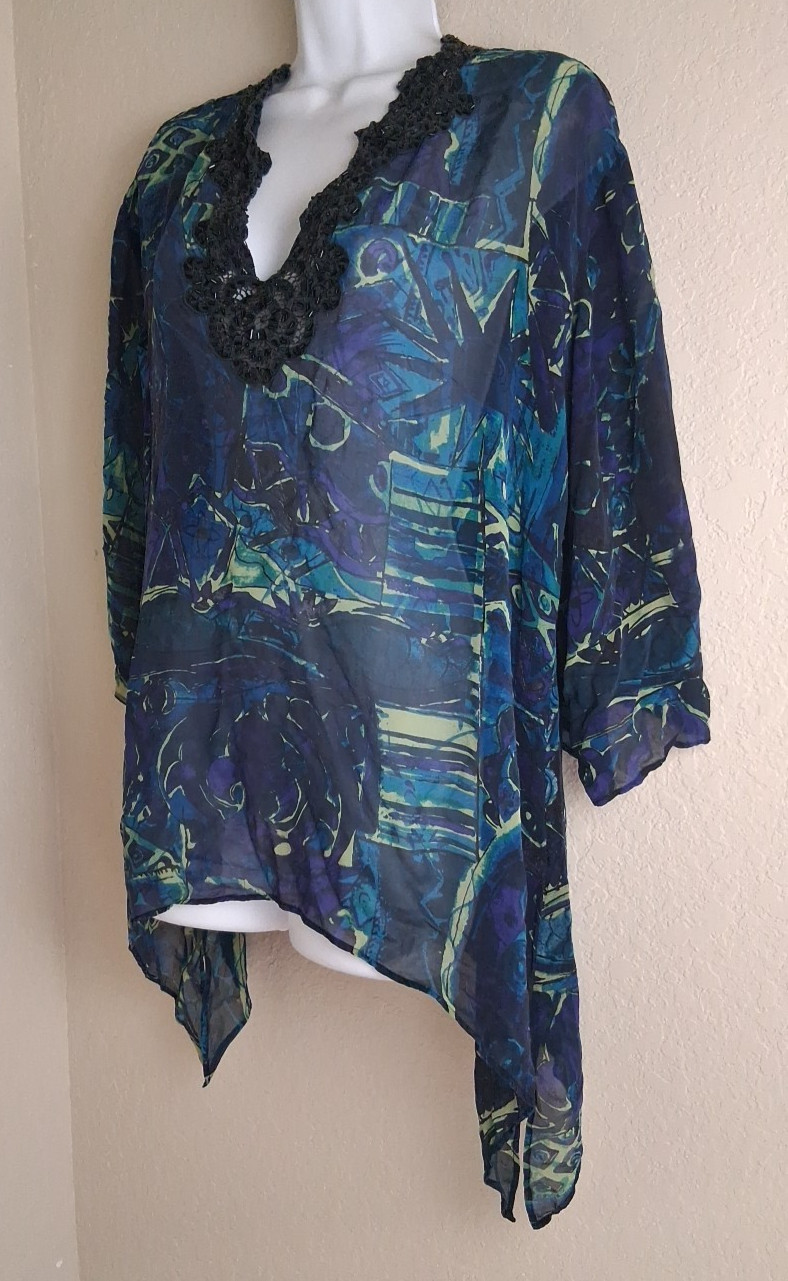 Chicos Women’s Crochet Beaded Rim Neck Blue semi Sheer Tunic Size 2