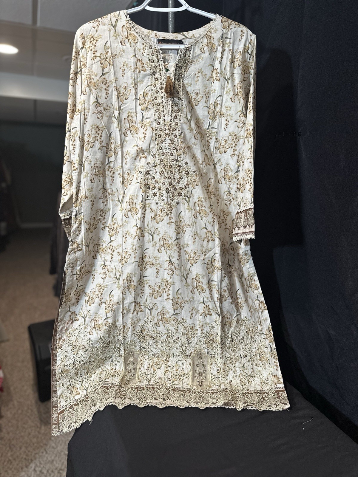 Riwayat Brand Embroidered Lawn/Cotton Shirt / Kurti-1 Pc – Medium & Large -$22